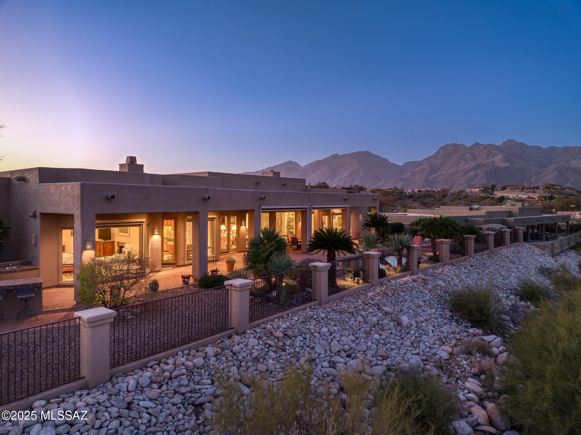Sabino Mountain (1-290) - Residential
