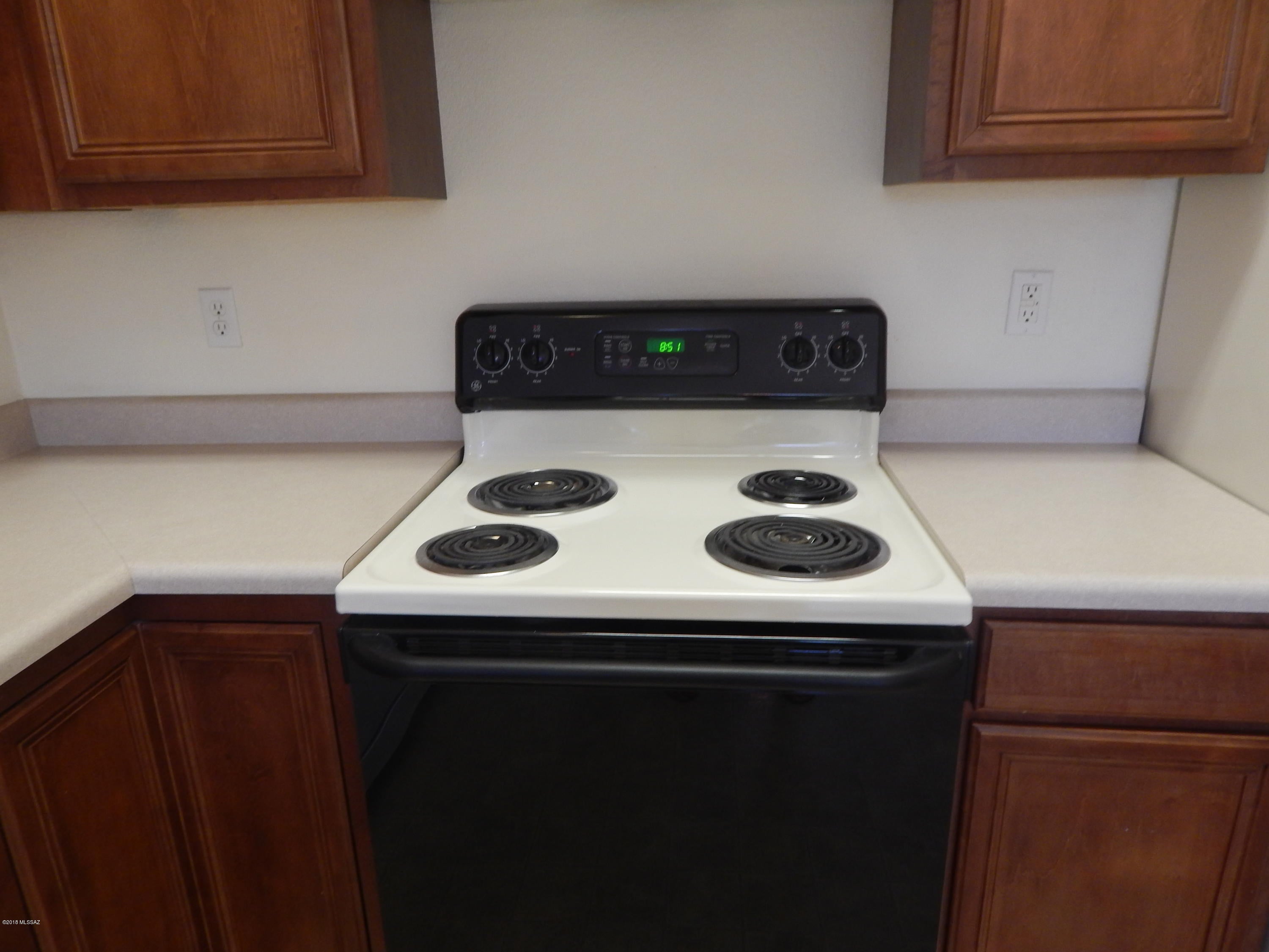 Colina De Oro (1-138) - Residential Lease
