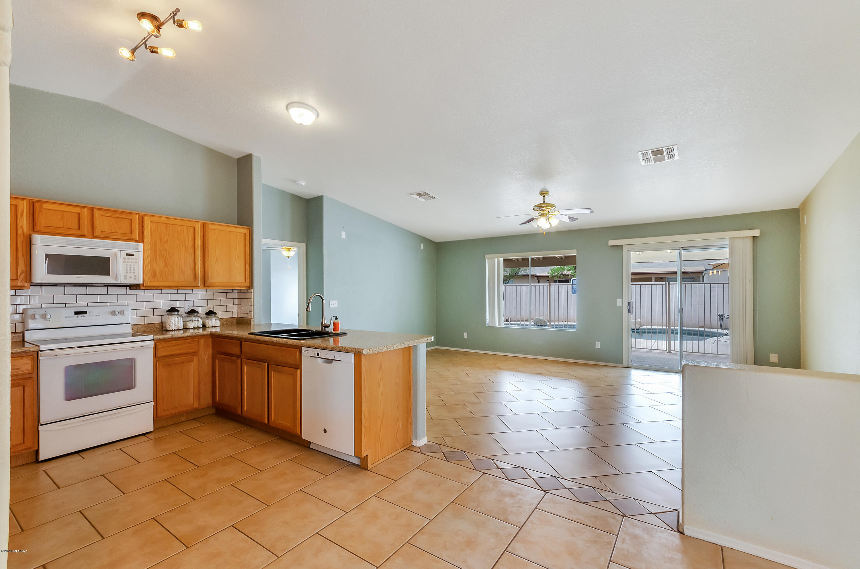Sunrise Meadow At Rita Ranch (1-135) - Residential