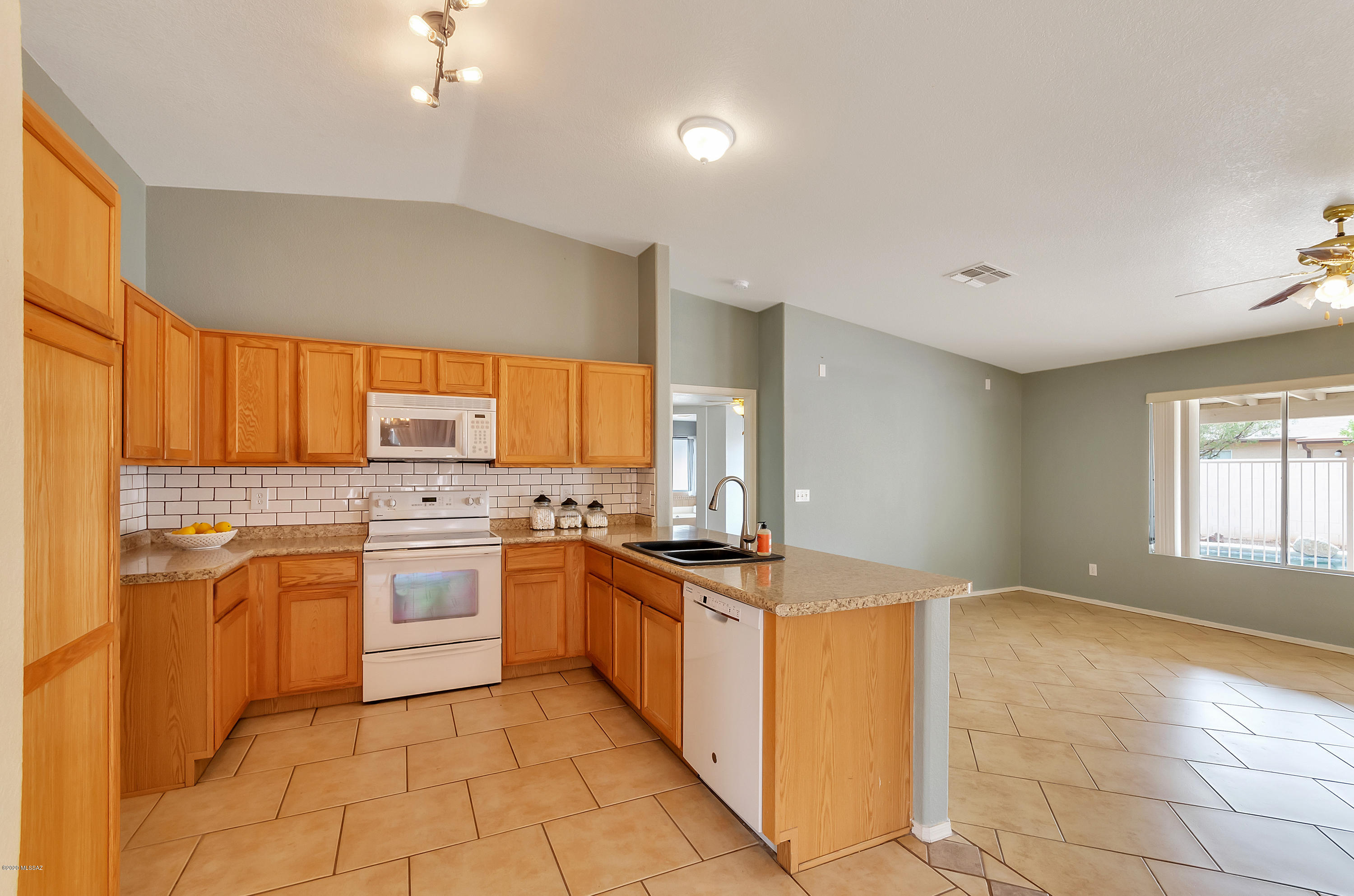 Sunrise Meadow At Rita Ranch (1-135) - Residential