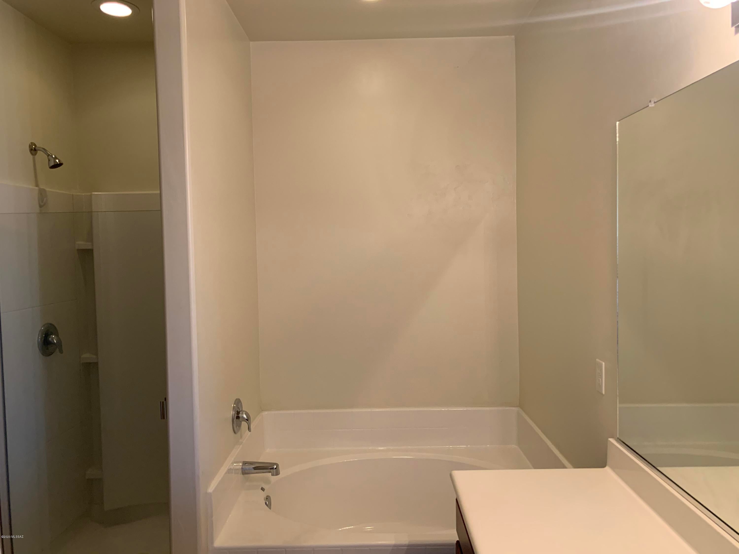 San Lucas Block 8 - Residential Lease