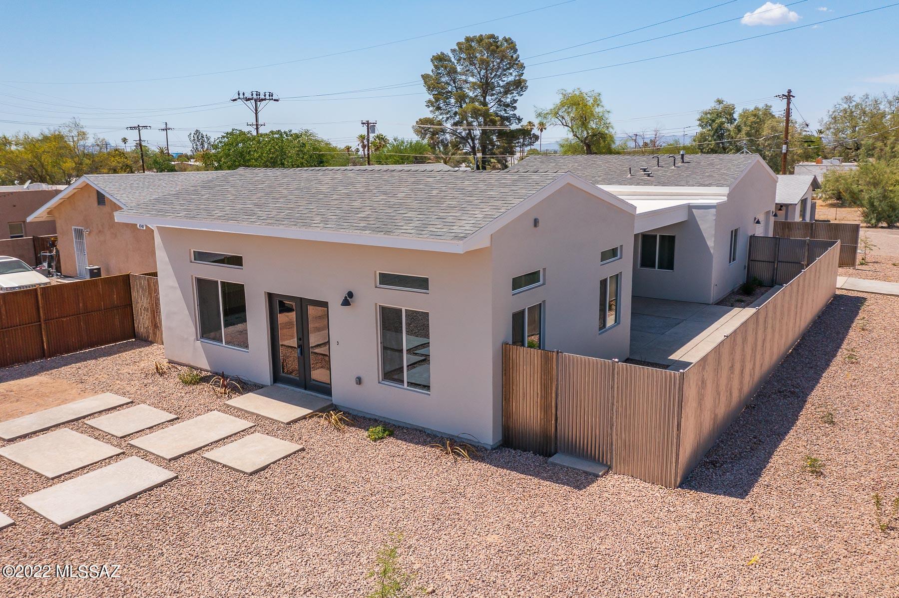 Beautiful contemporary home with a guest house.