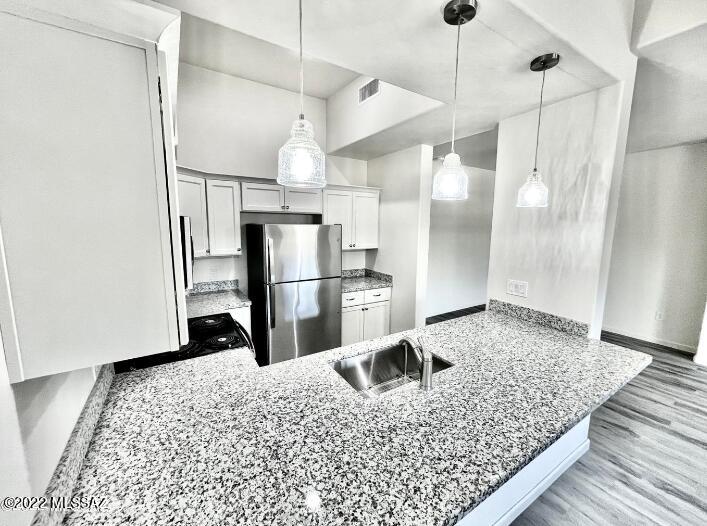 Monte Vista (1-58) - Residential Lease