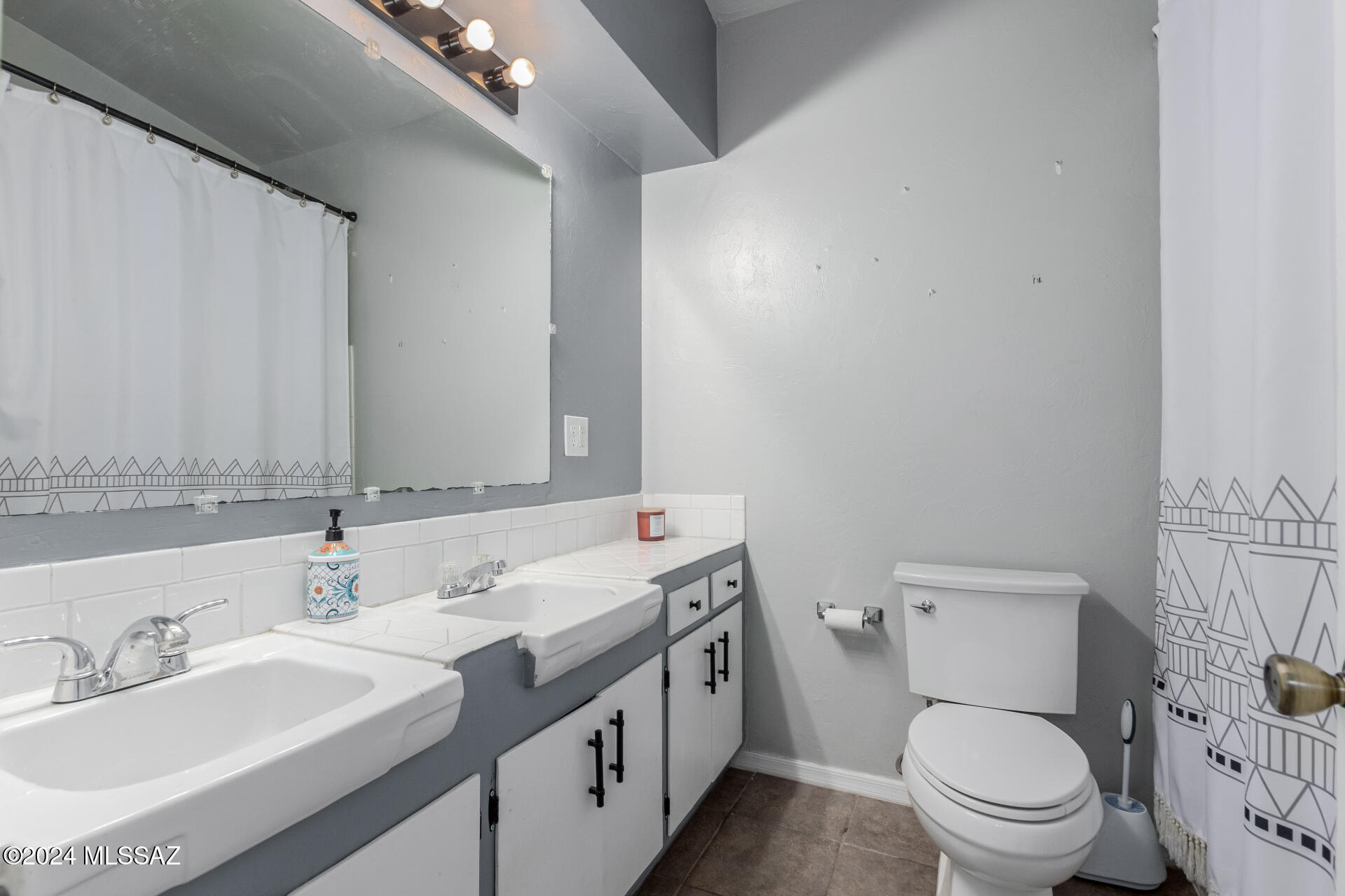 Miramonte Terr - Residential