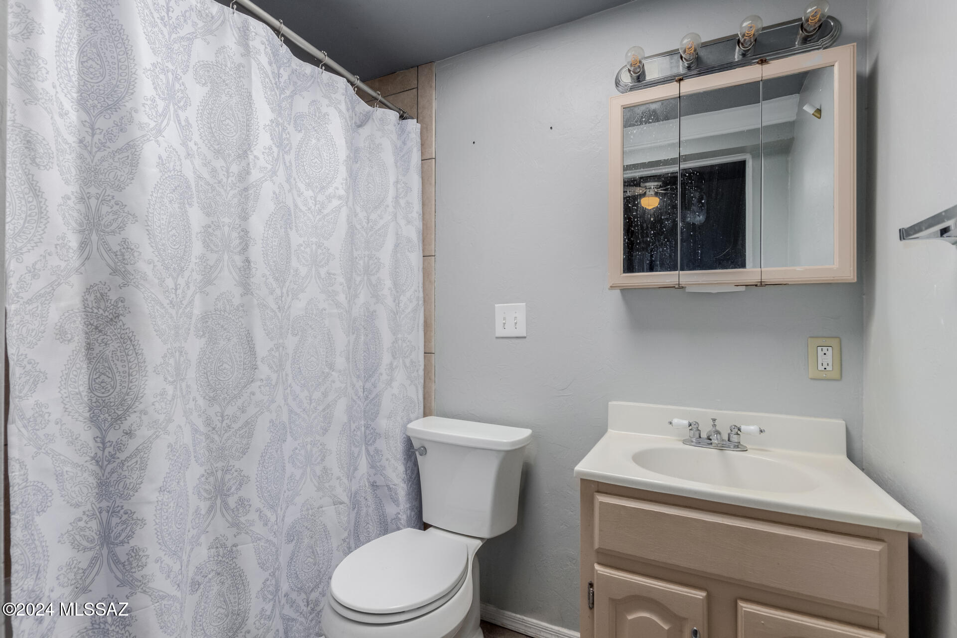 Miramonte Terr - Residential