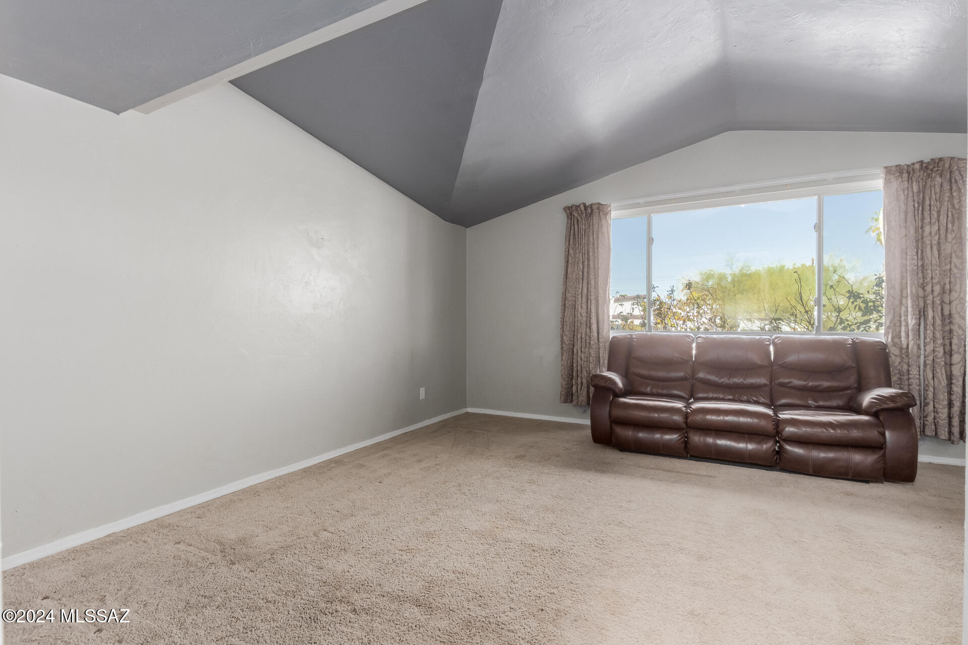 Miramonte Terr - Residential