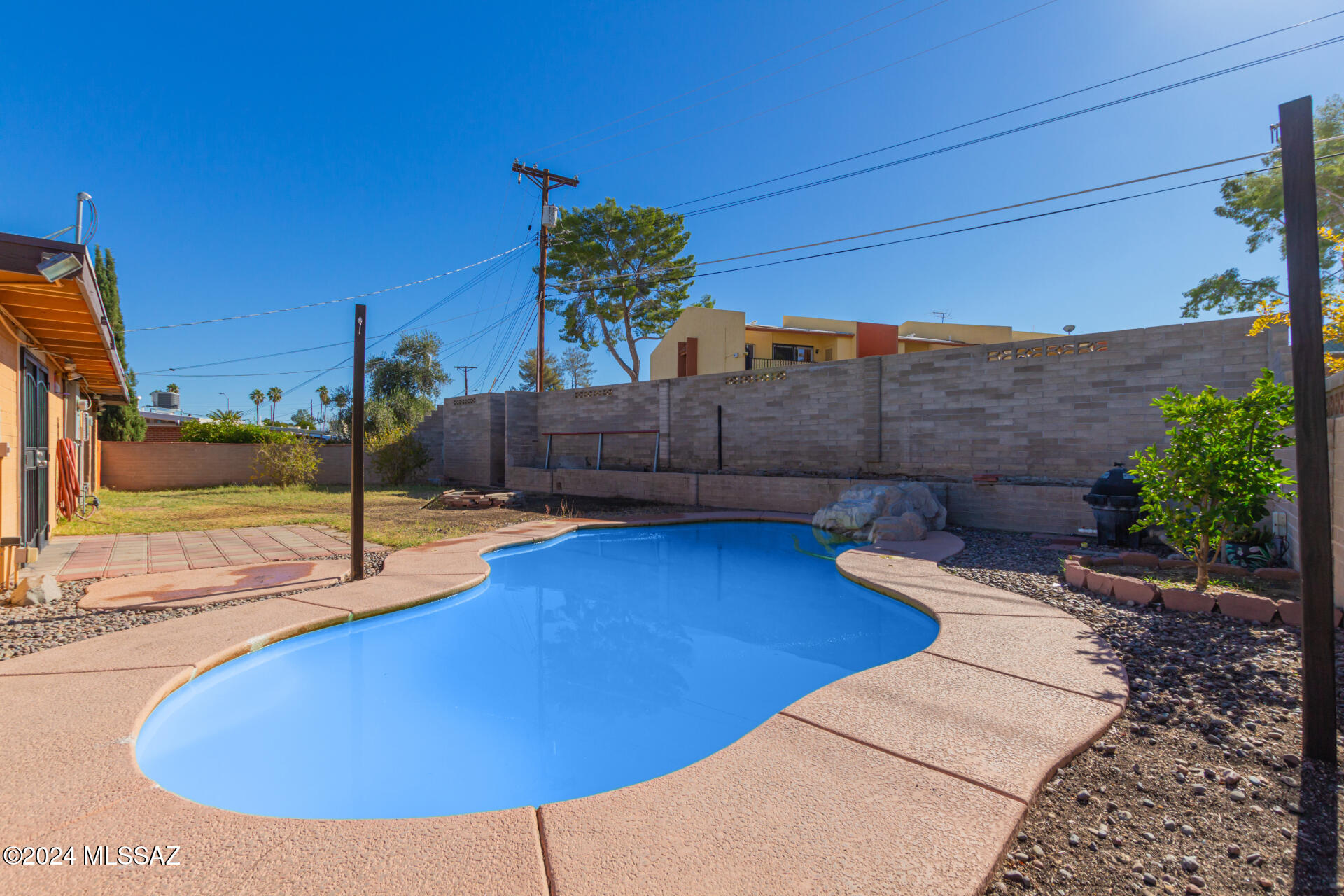 Miramonte Terr - Residential