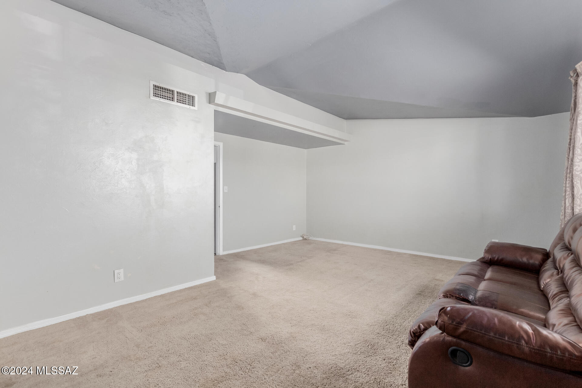 Miramonte Terr - Residential