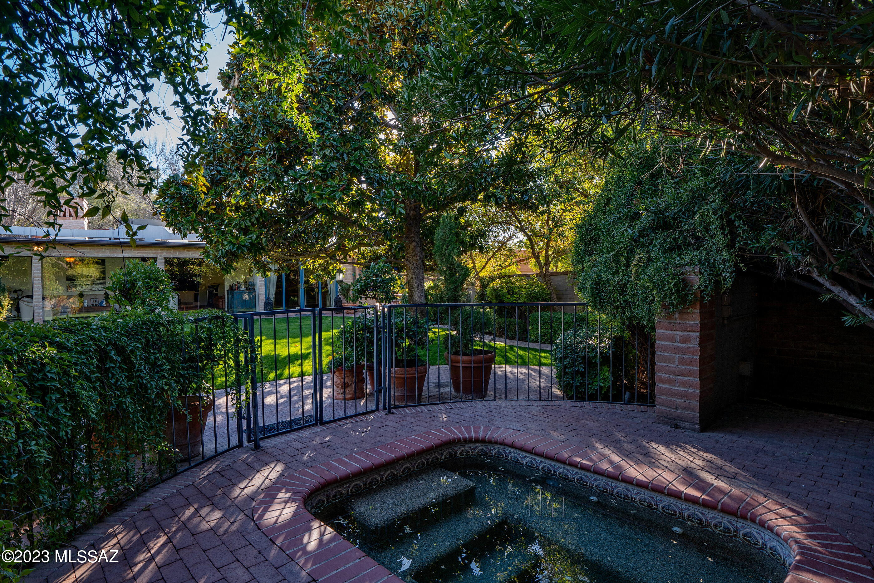 Country Club Estates NO. 1 - Residential