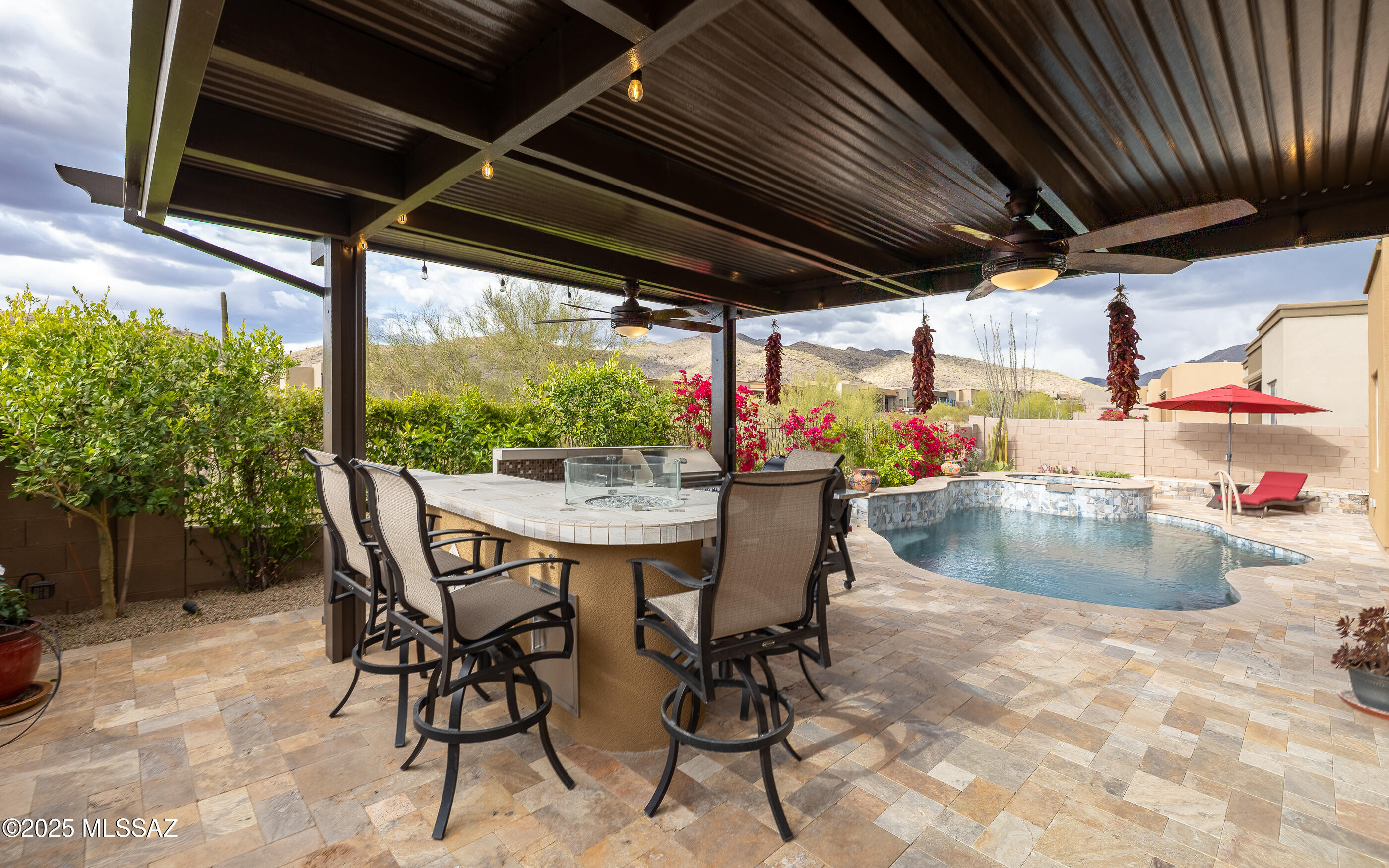 Boulder Bridge Pass At Dove Mountain SQ20132910078 - Residential