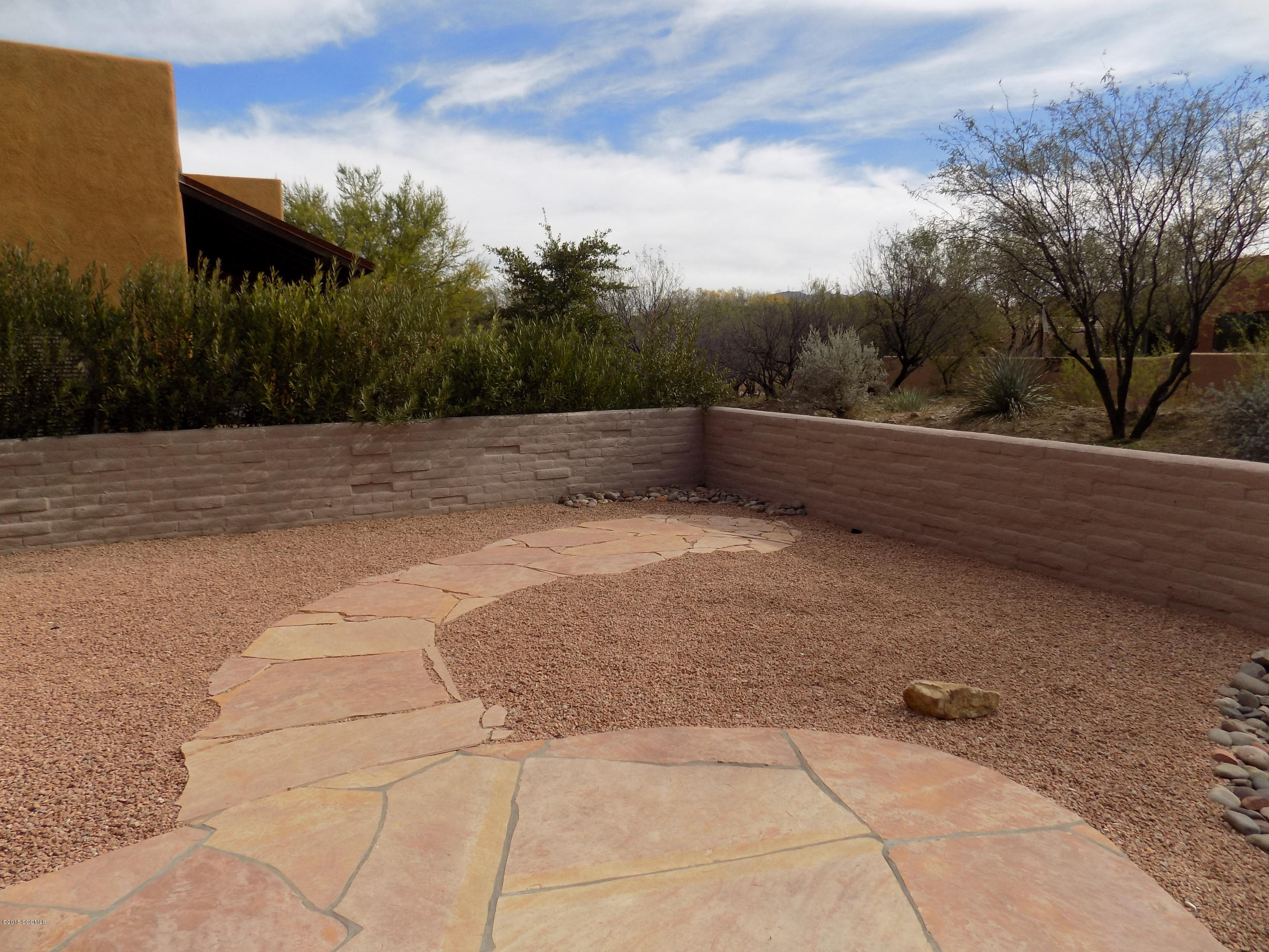 Barrio Trails Head - Residential