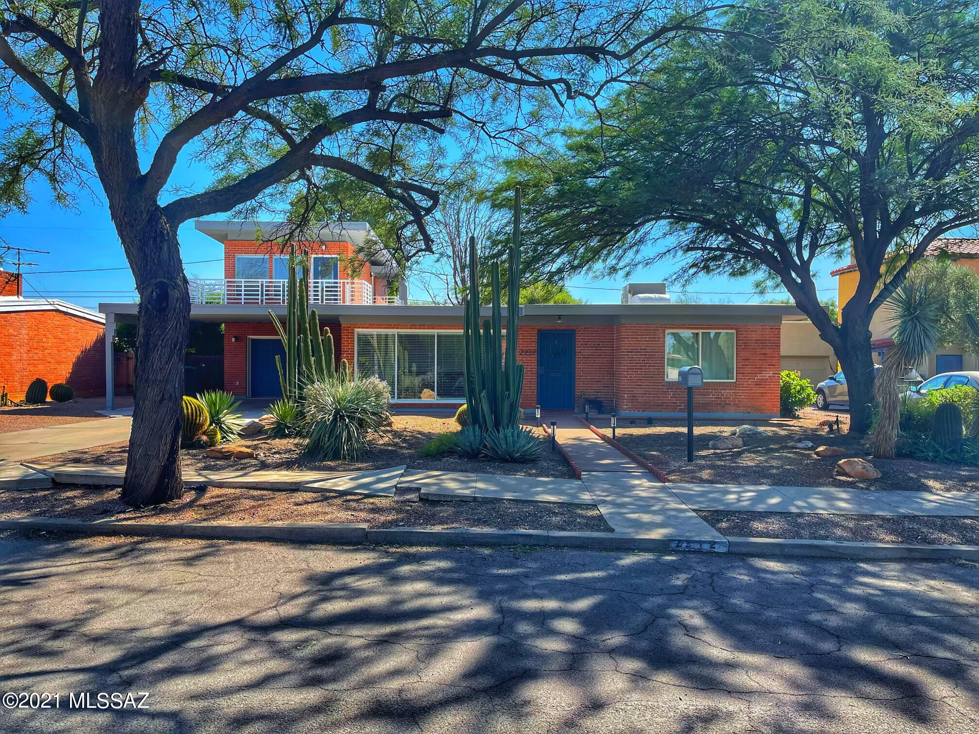 Sellers will counter/entertain offers between $600,000-$665,000. Enjoy Central Tucson living in this historic Sam Hughes 3 bed, 2 bath 1,552 SqFt Main House with Garage and 466 SqFt Private Guest Suite - perfect income property! Main house has custom Maple cabinetry, an eat-in kitchen with breakfast bar, gas range, and dual stage water filter thought the home. Adding to the seamless look throughout the home is the durable, water resistant wood-look Engineered Vinyl Plank flooring, new paint and trim, LED lighting and matching smart fixtures. Further updates include, new HVAC, PEX plumbing, R12 foam roof, and gas line. Private Guest Quarters has full bath, walk-in closet, skylight with automated blinds and balcony. The oversized detached garage has a workbench, utility sink, mini split.