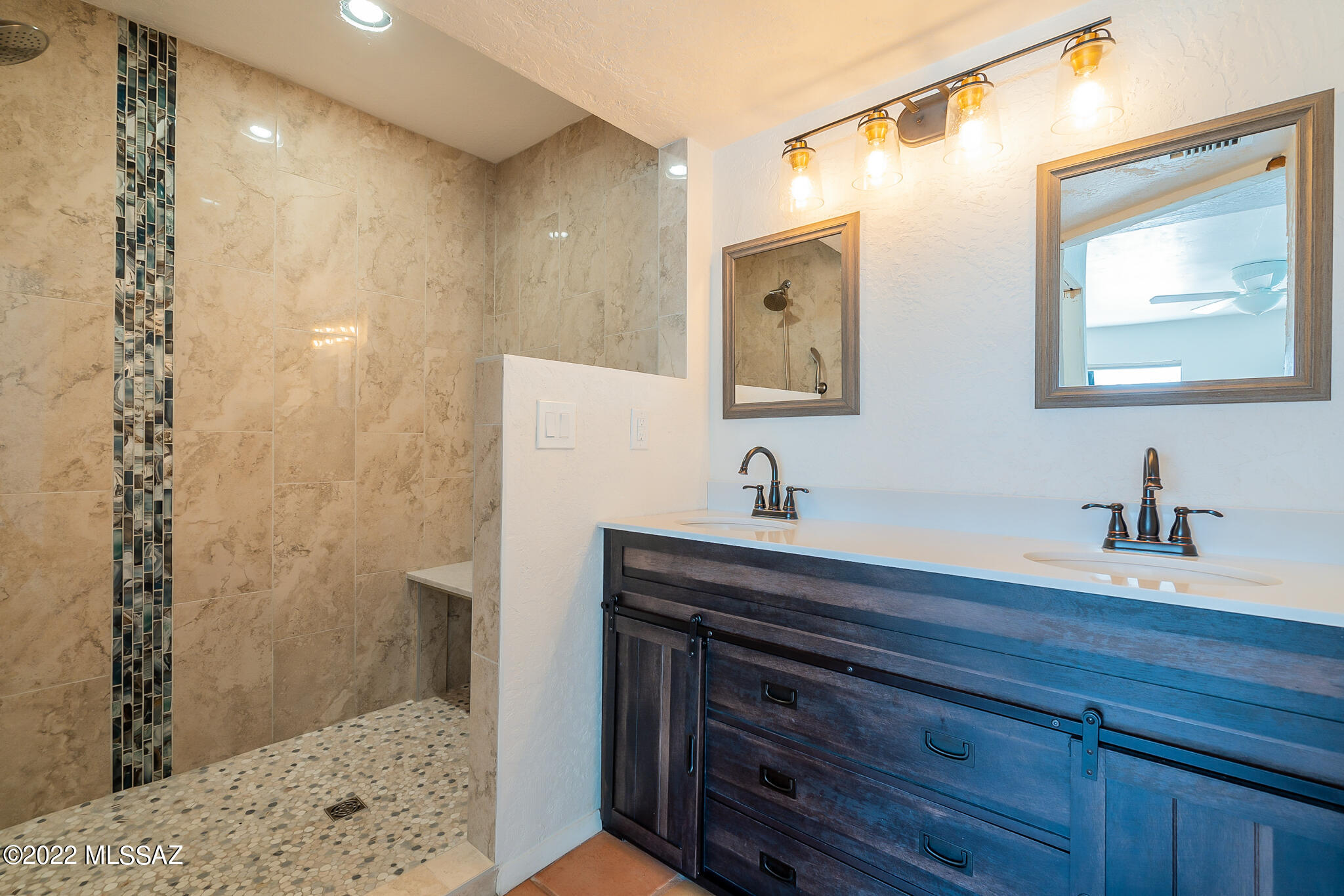 Las Quintas Serenas - Residential