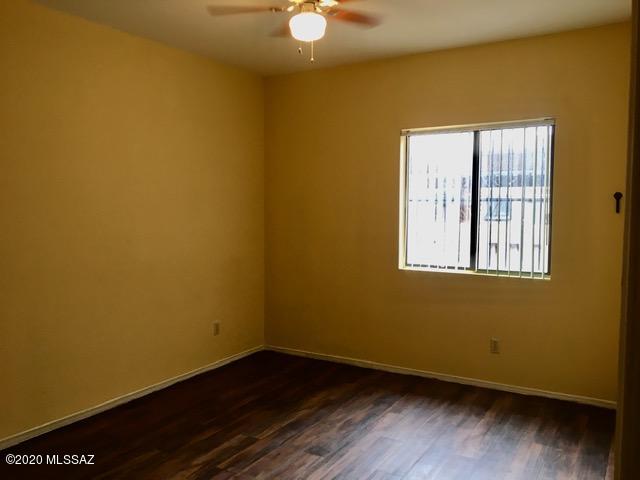 Mission Oaks (1-90) - Residential Lease