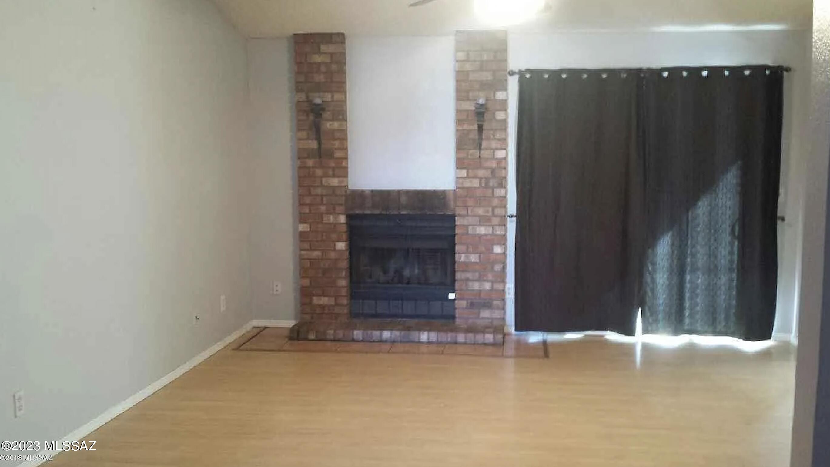 Gatewood Ranch (92-293) - Residential Lease