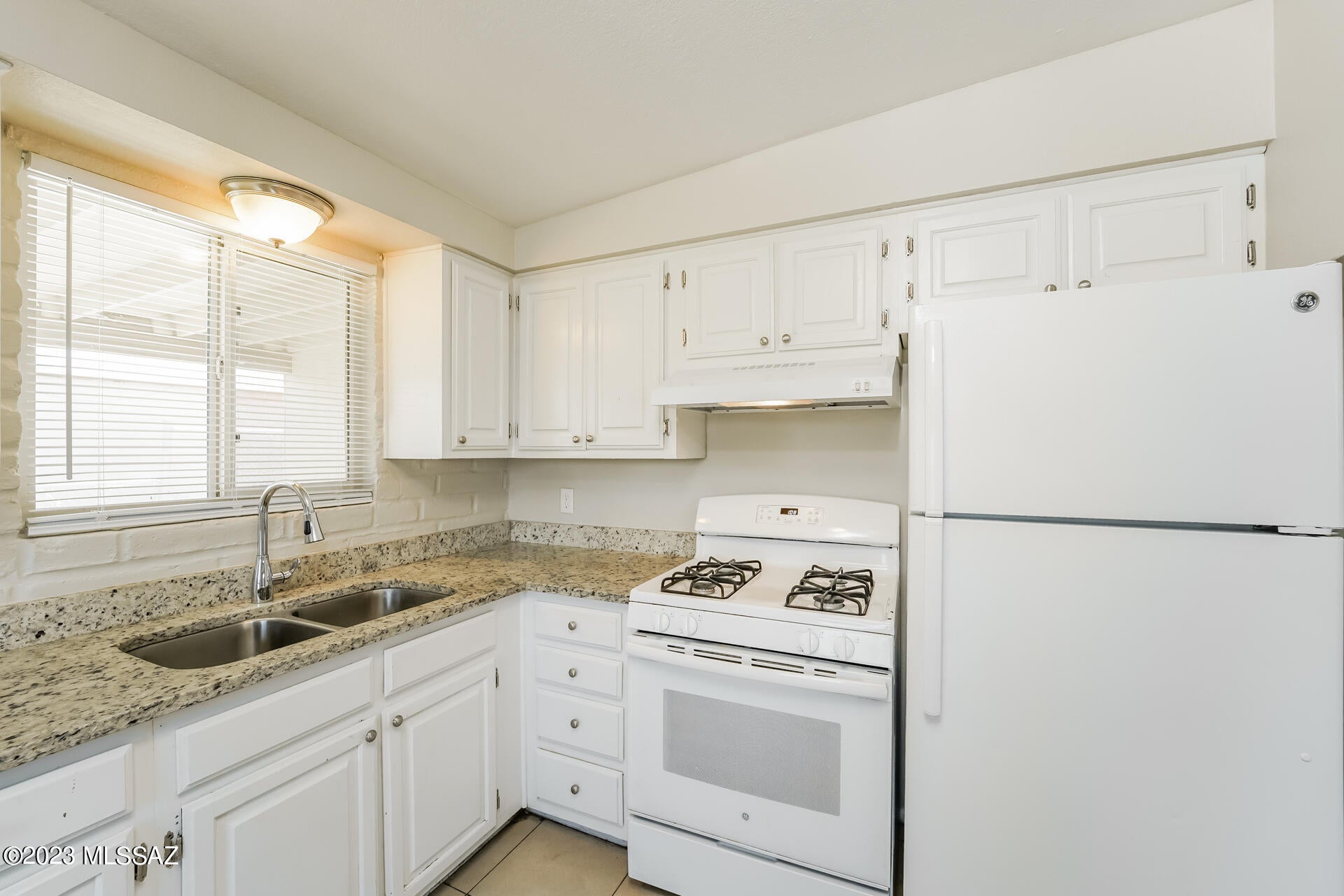 Honcho Estates (1-71) - Residential Lease