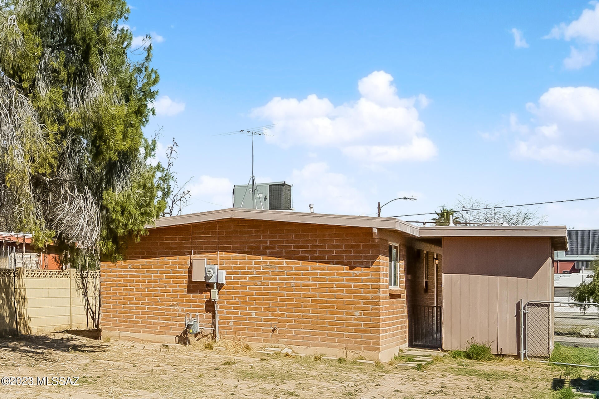 Honcho Estates (1-71) - Residential Lease