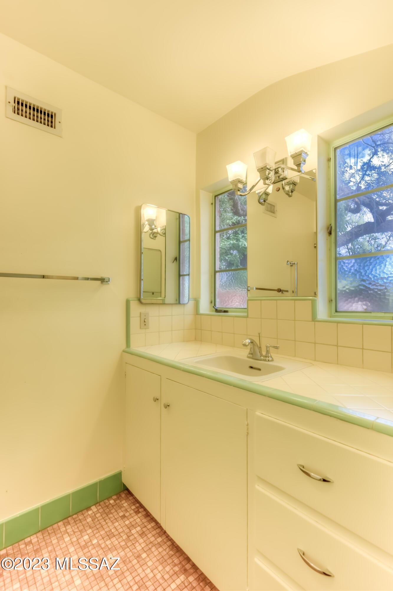 Aldea Linda - Residential