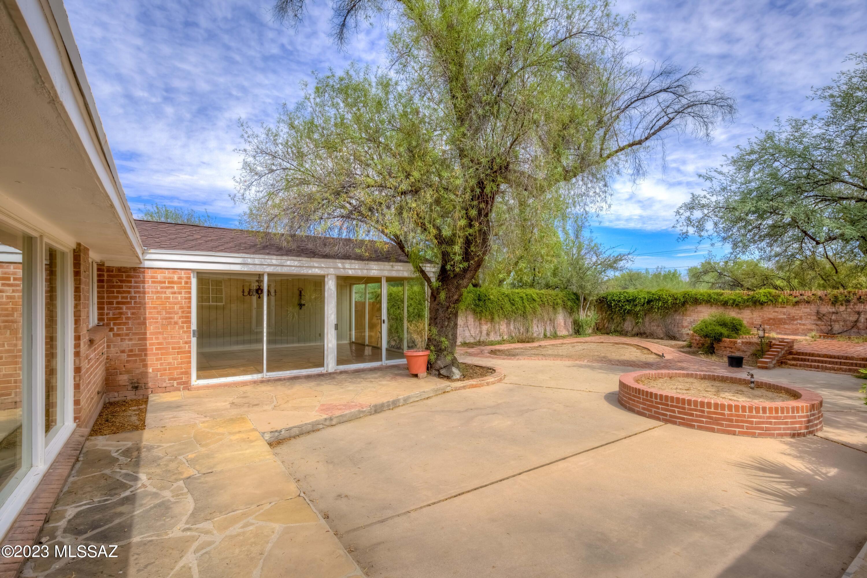 Aldea Linda - Residential