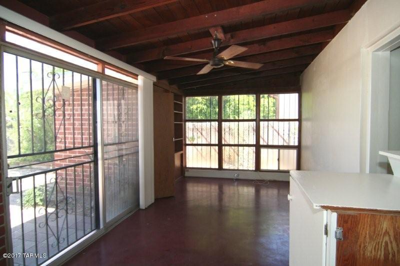 Jefferson Park - Residential Lease