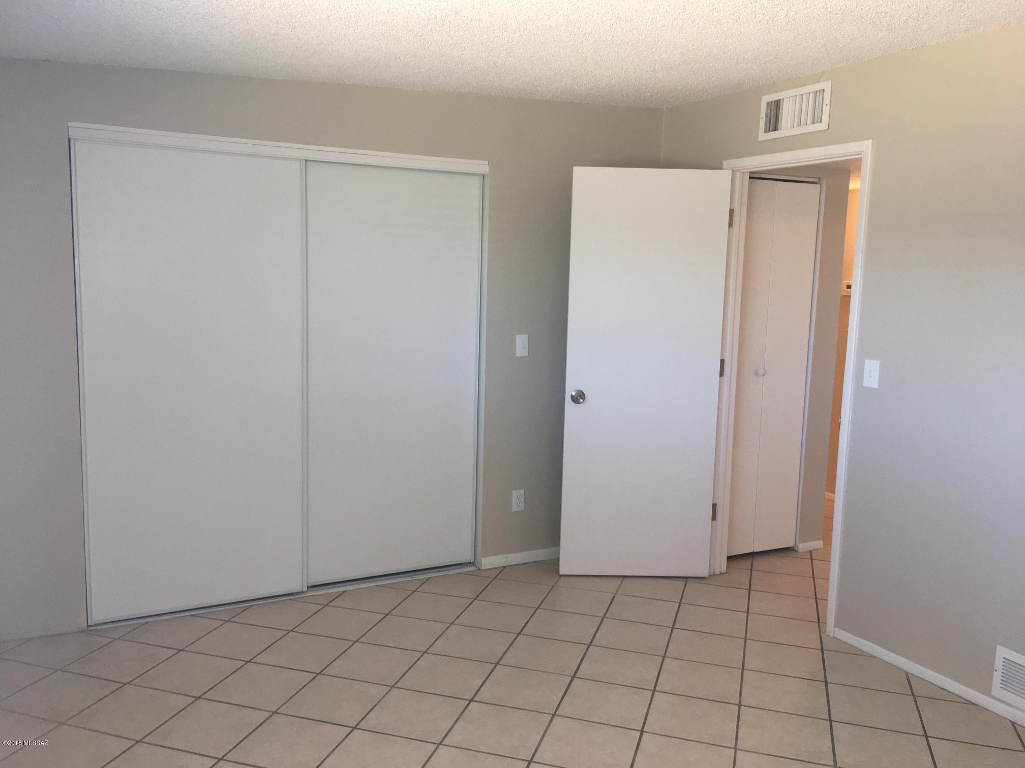 Olive Grove (396-595) - Residential Lease