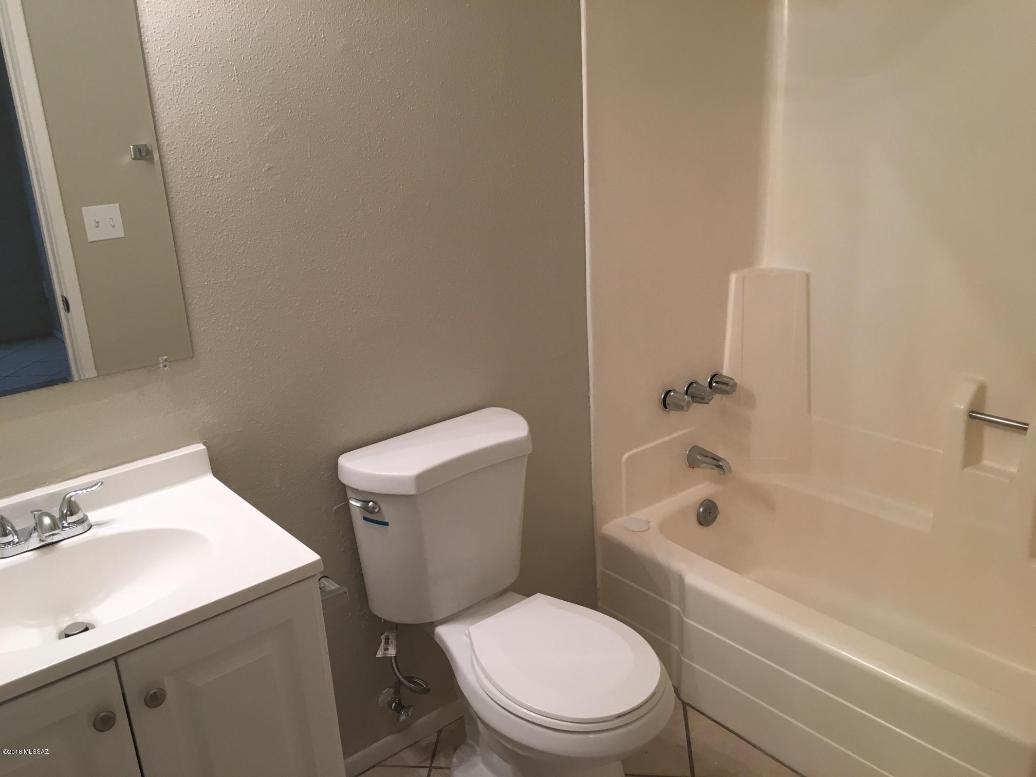 Olive Grove (396-595) - Residential Lease