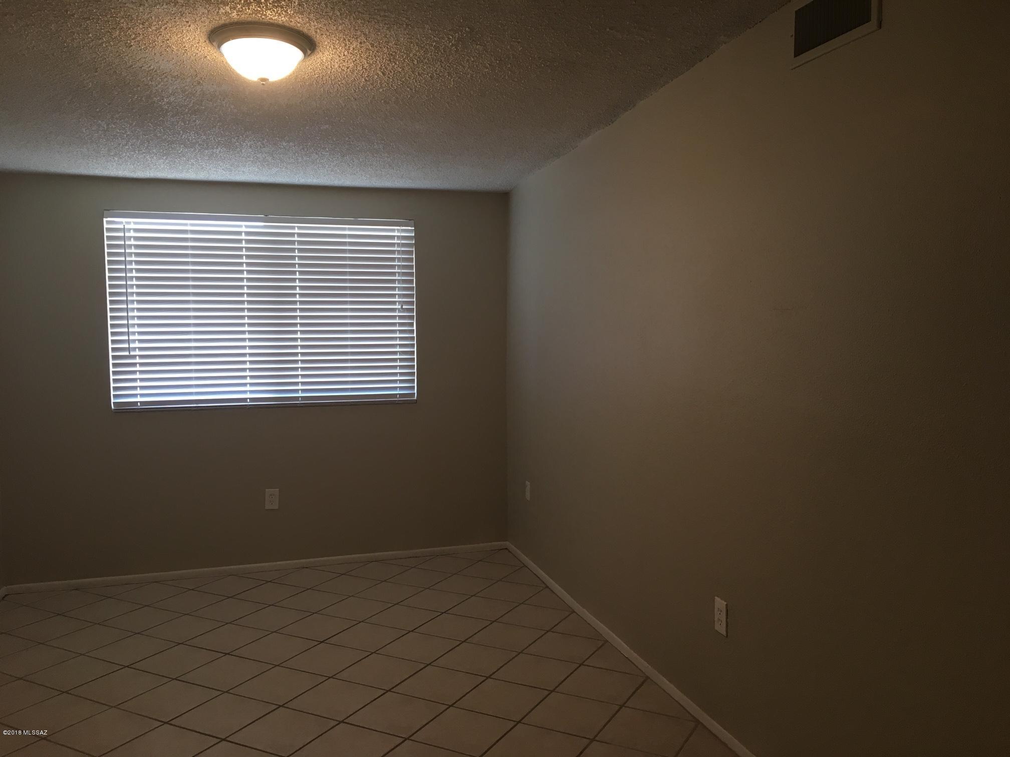 Olive Grove (396-595) - Residential Lease