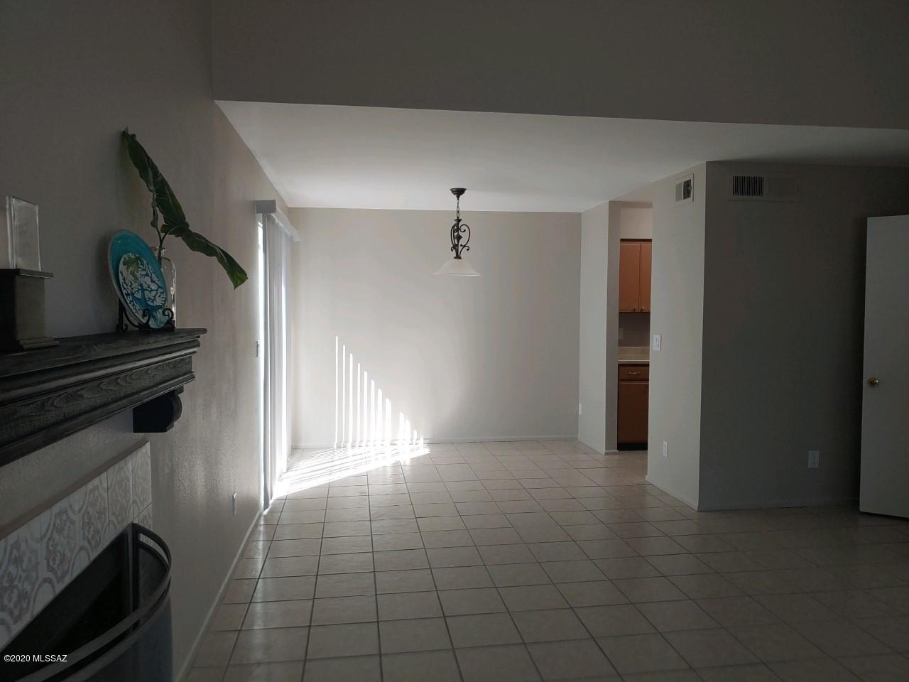 Limberlost Fields (1-28) - Residential Lease