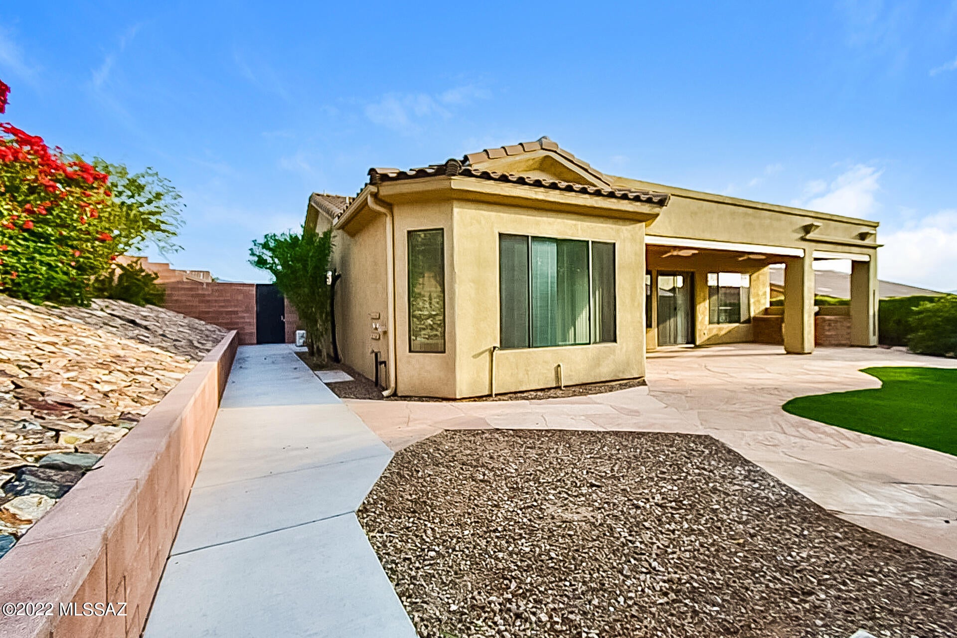 Bluffs At Dove Mountain (1-122) - Residential Lease