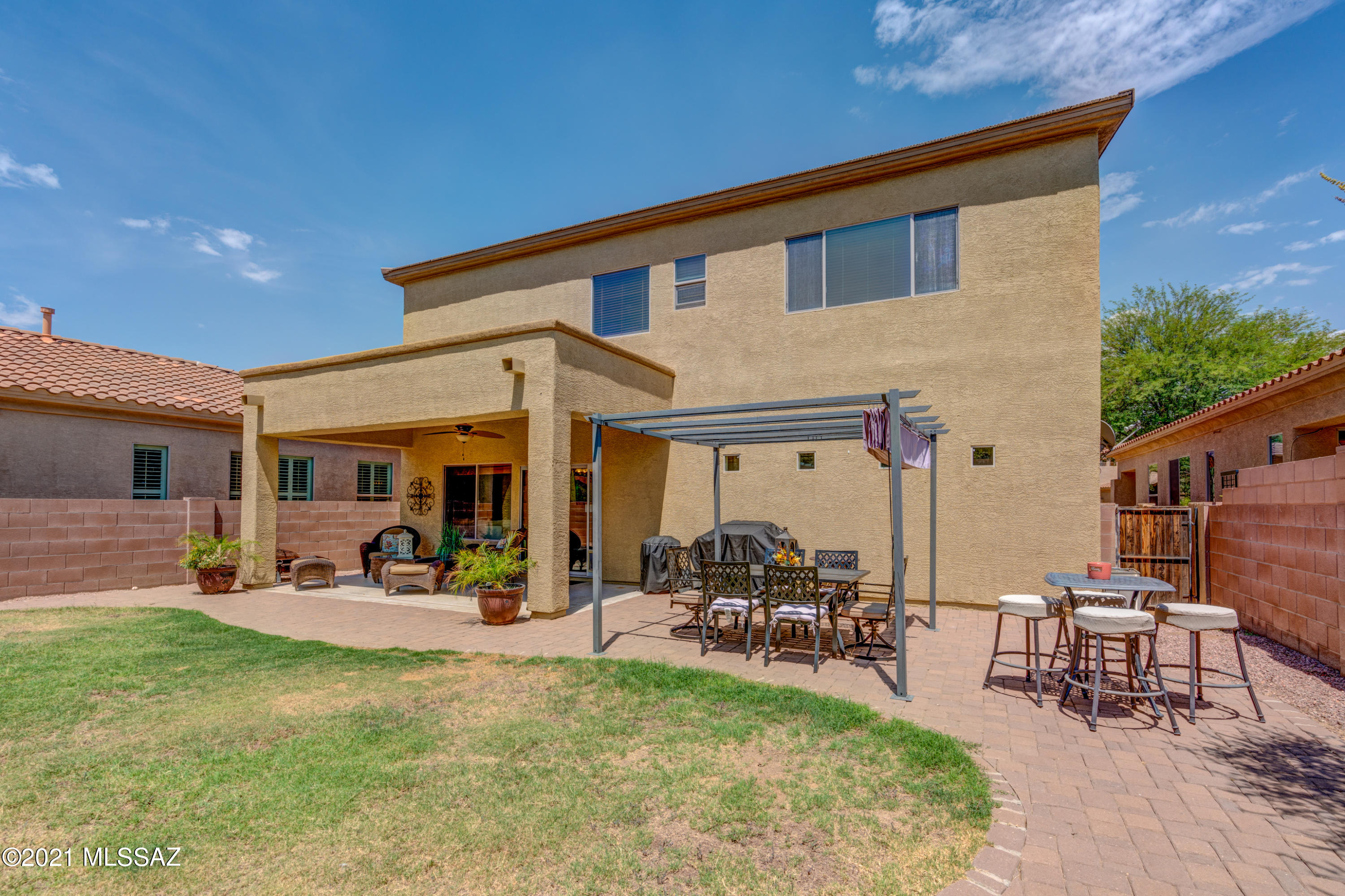 Encanto Del Lago (1-82) - Residential
