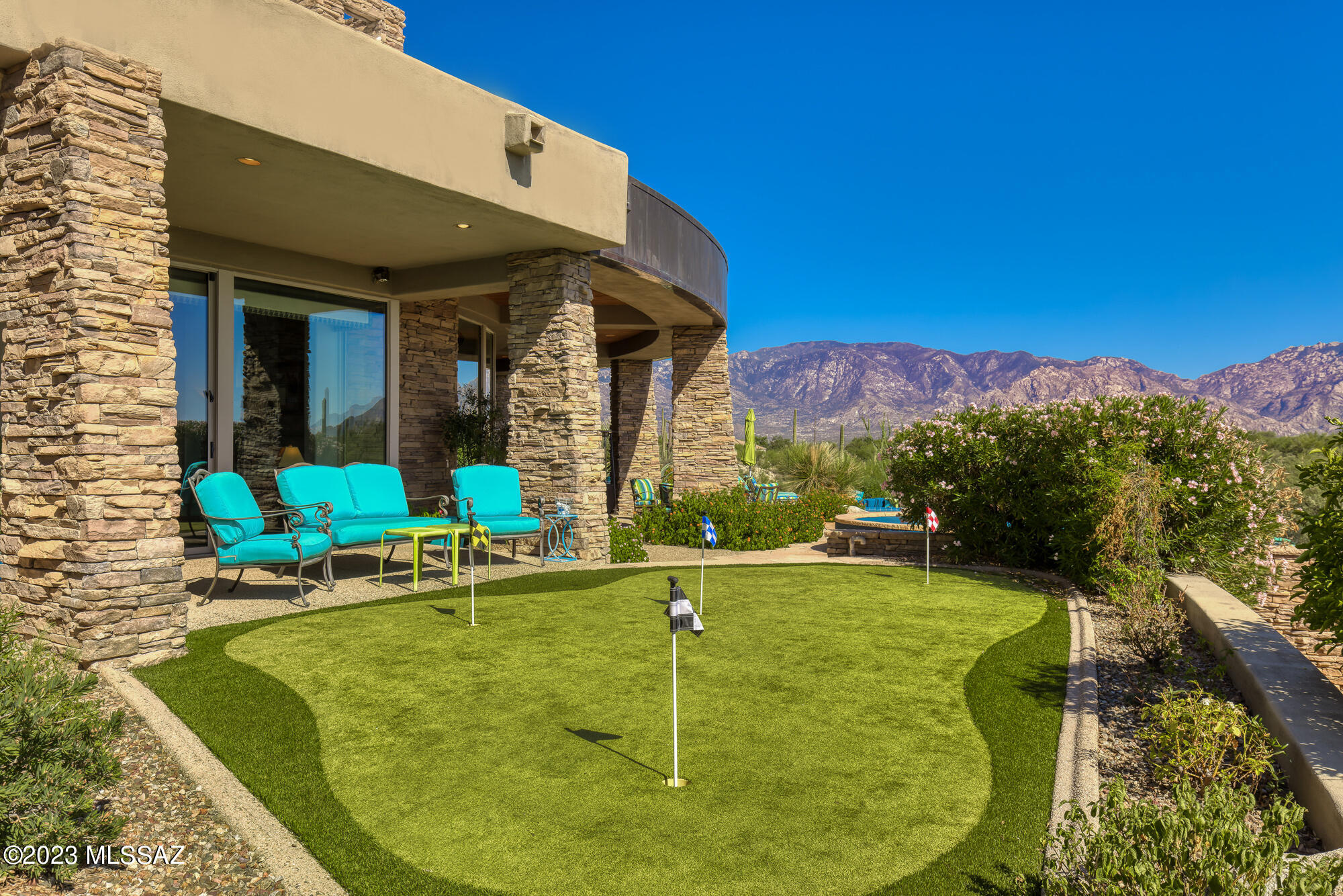 Honey Bee Ridge(The Estates At) - Residential