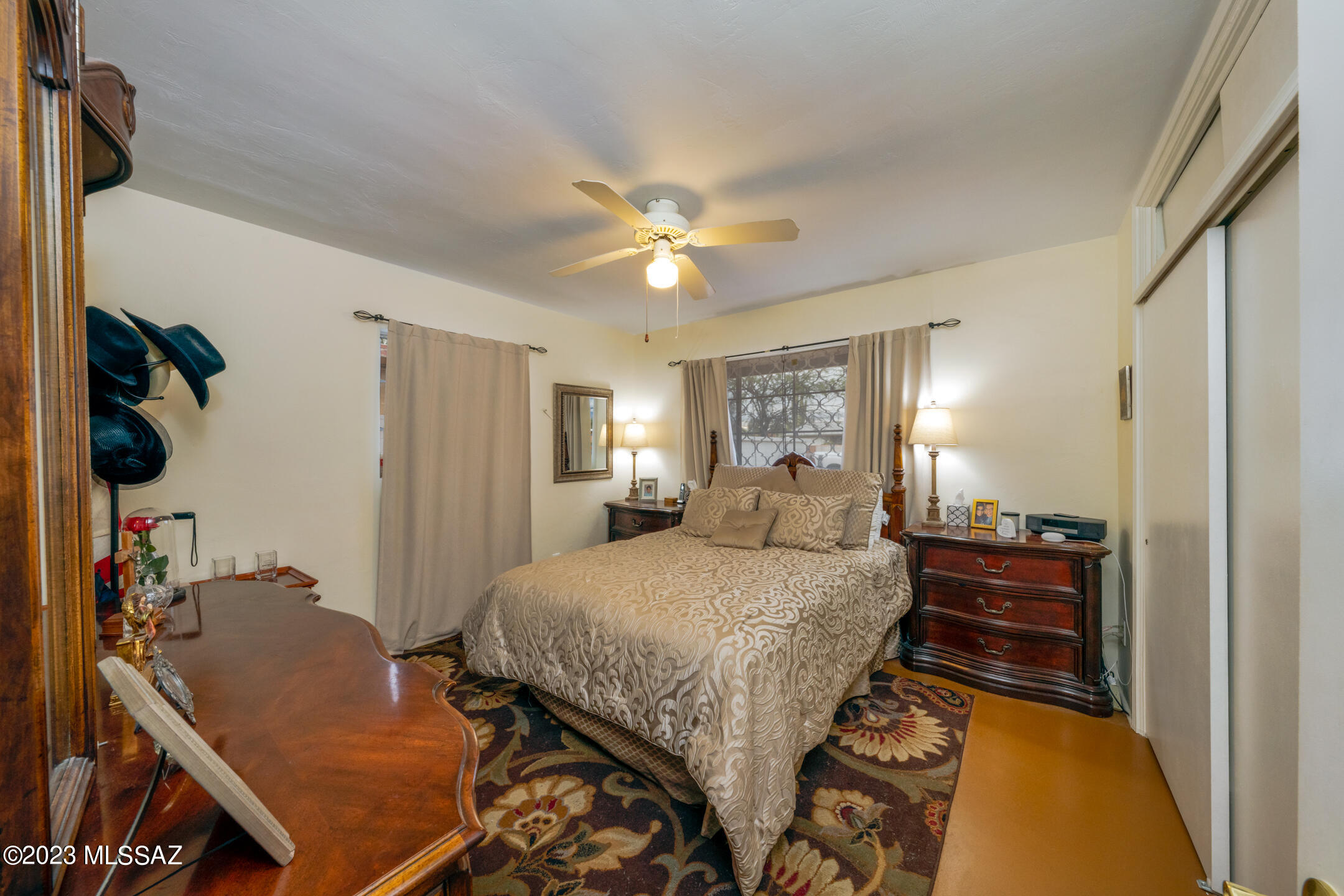 Broadway Manor - Residential