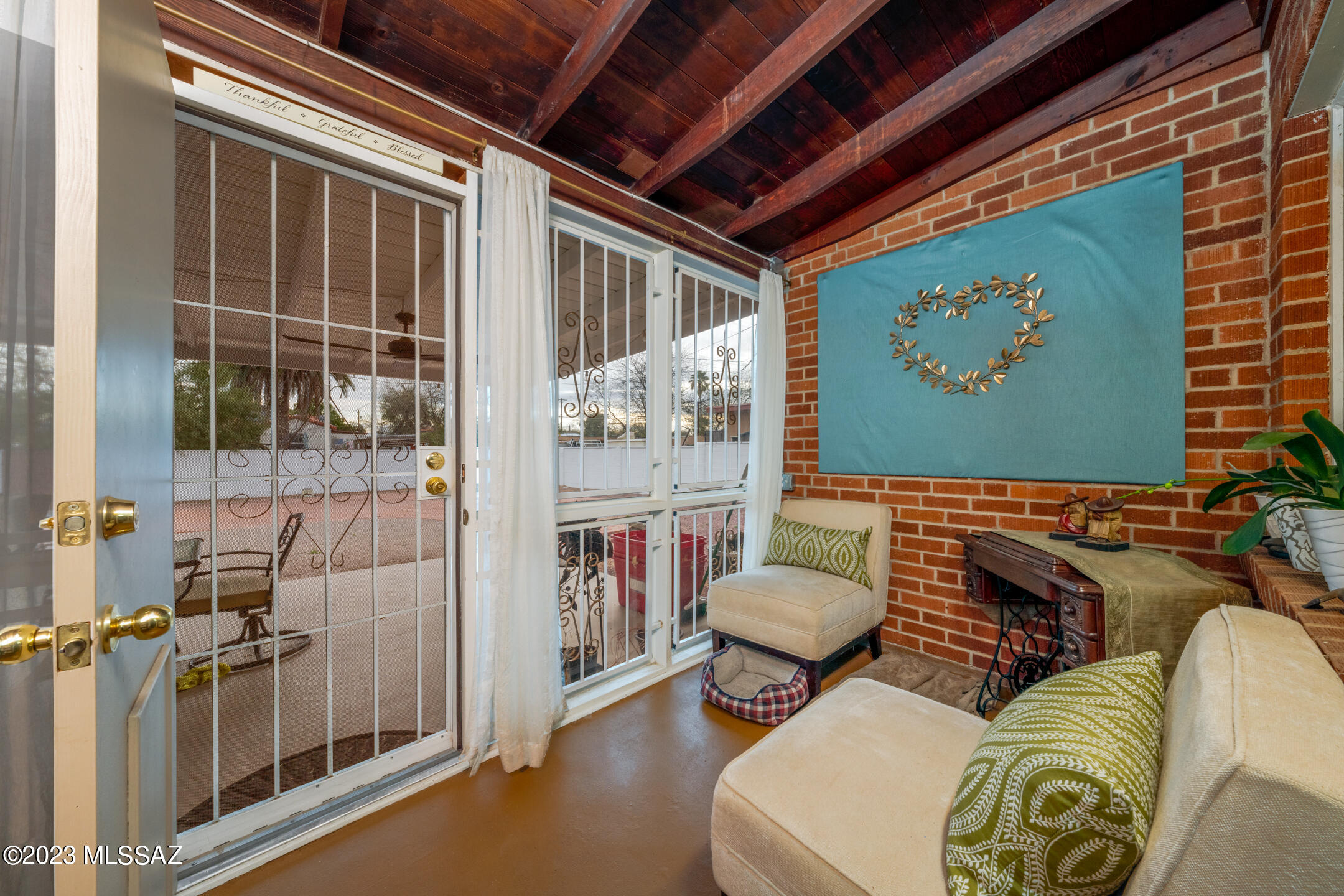 Broadway Manor - Residential