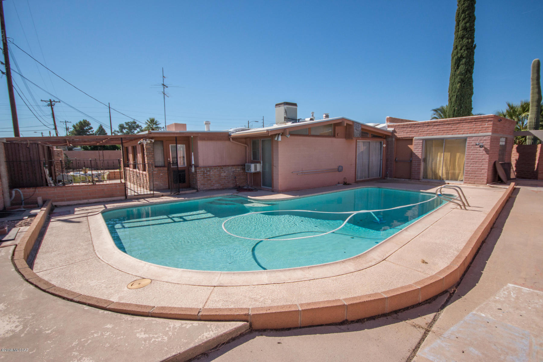 Miramonte Terr - Residential