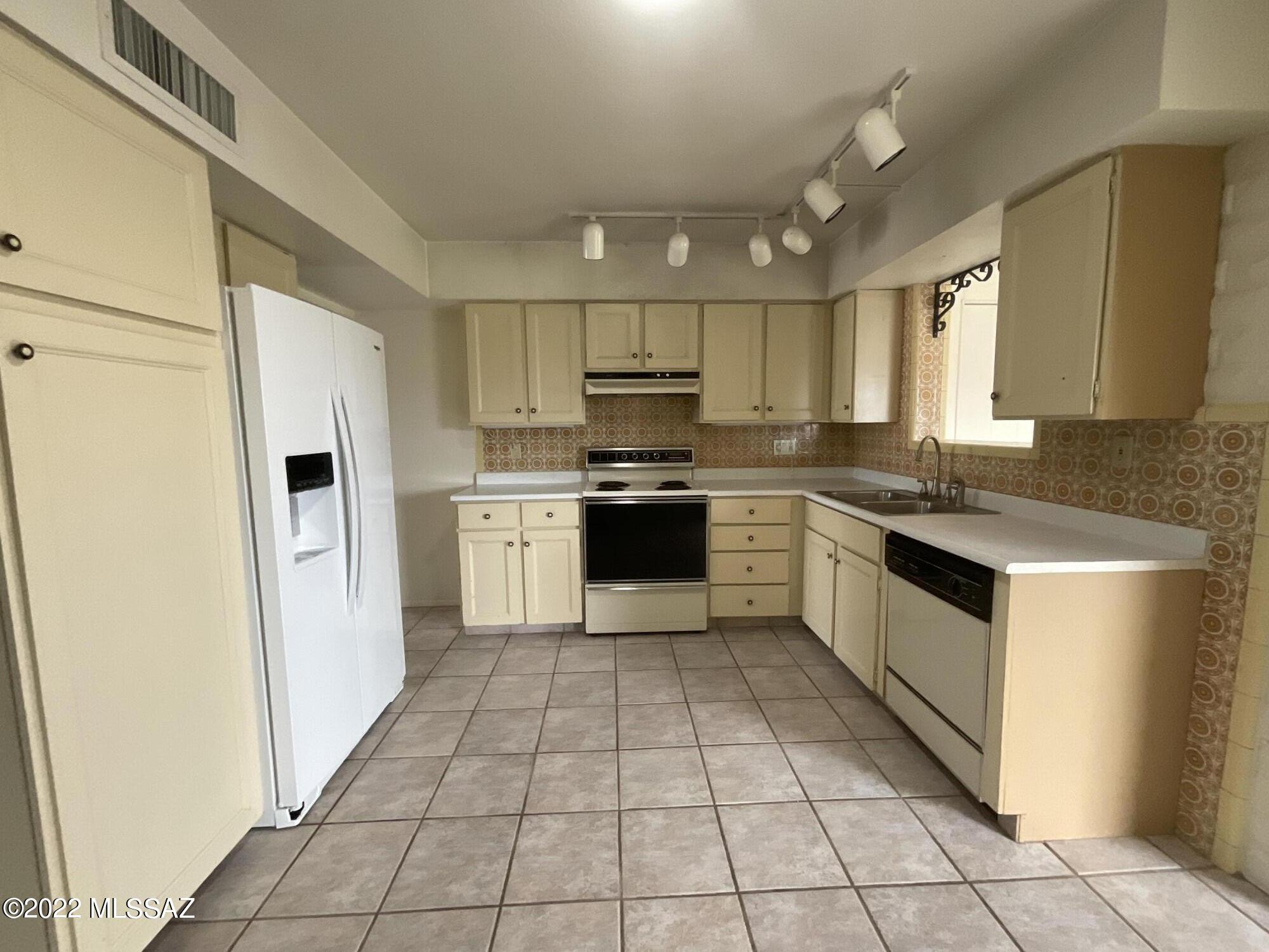 Ray Amended - Residential Lease