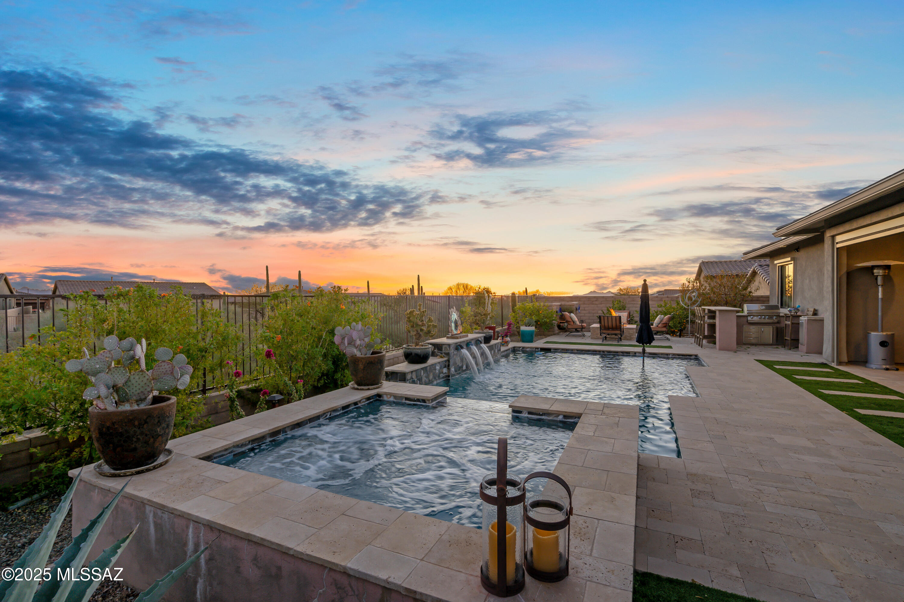 Boulder Bridge Pass II At Dove Mountain SQ20143250154 - Residential