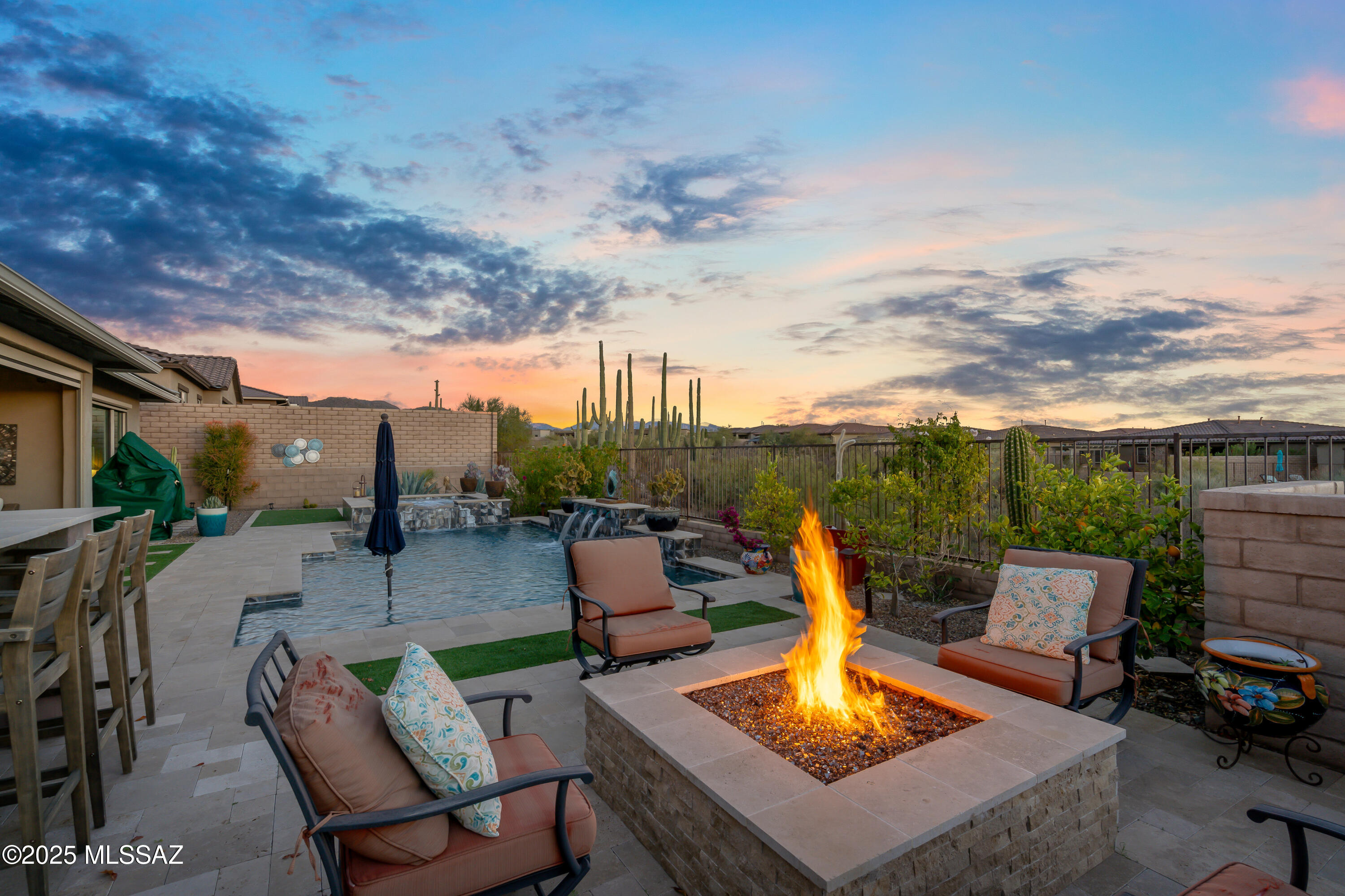 Boulder Bridge Pass II At Dove Mountain SQ20143250154 - Residential