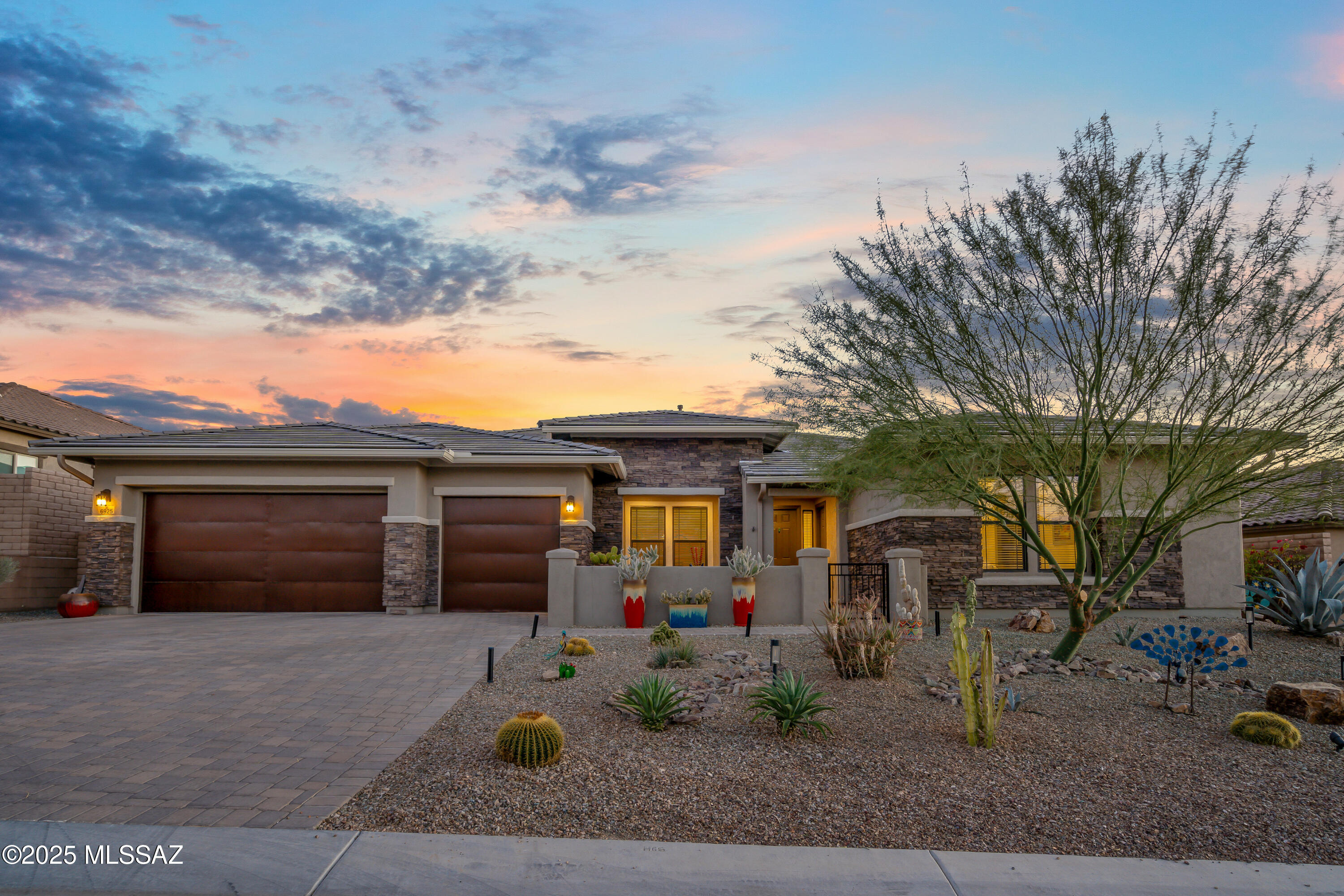 Boulder Bridge Pass II At Dove Mountain SQ20143250154 - Residential