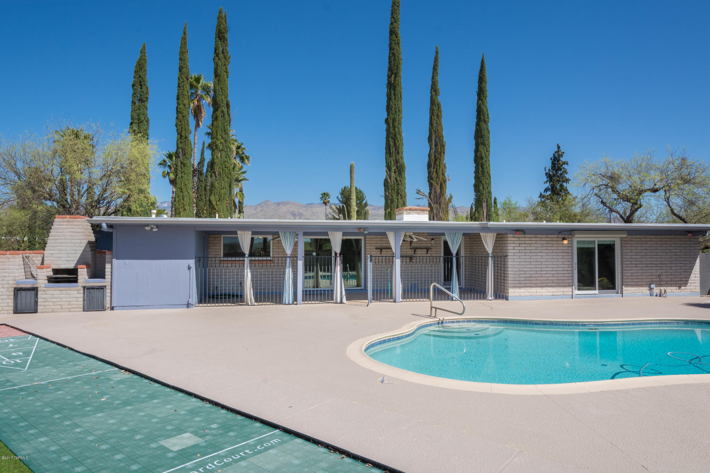 Bel Air Ranch Est - Residential