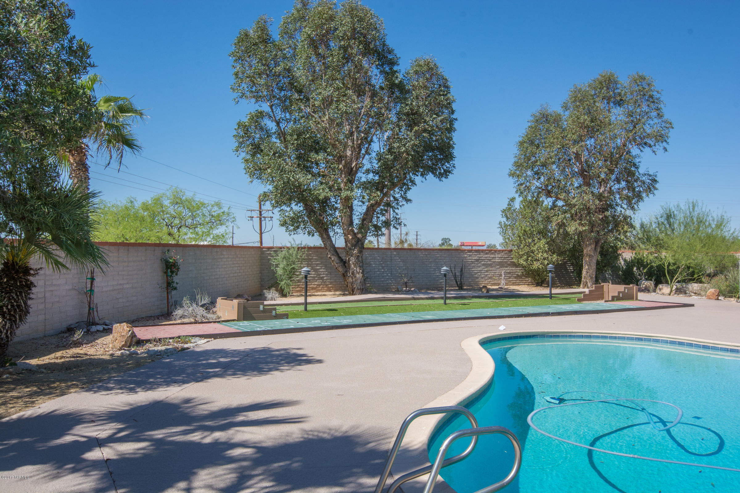 Bel Air Ranch Est - Residential