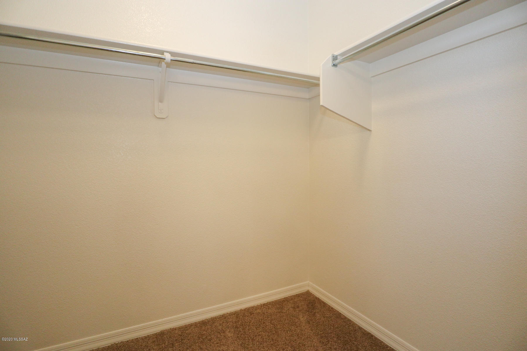 Pantano Ridge (1-123) - Residential Lease
