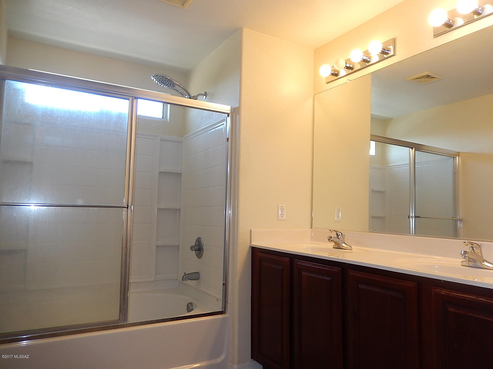Presidio Del Cielo II (426-663) - Residential Lease