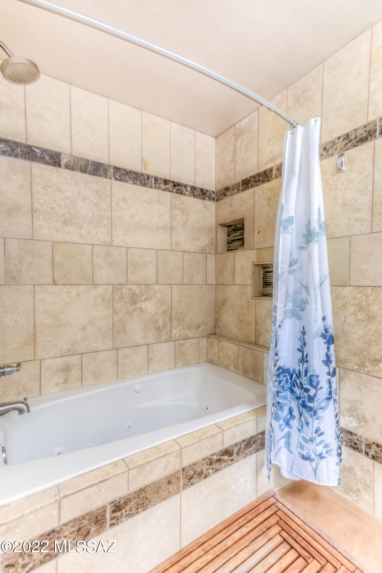 Santa Catalina Estates NO. 4 (1-180) - Residential