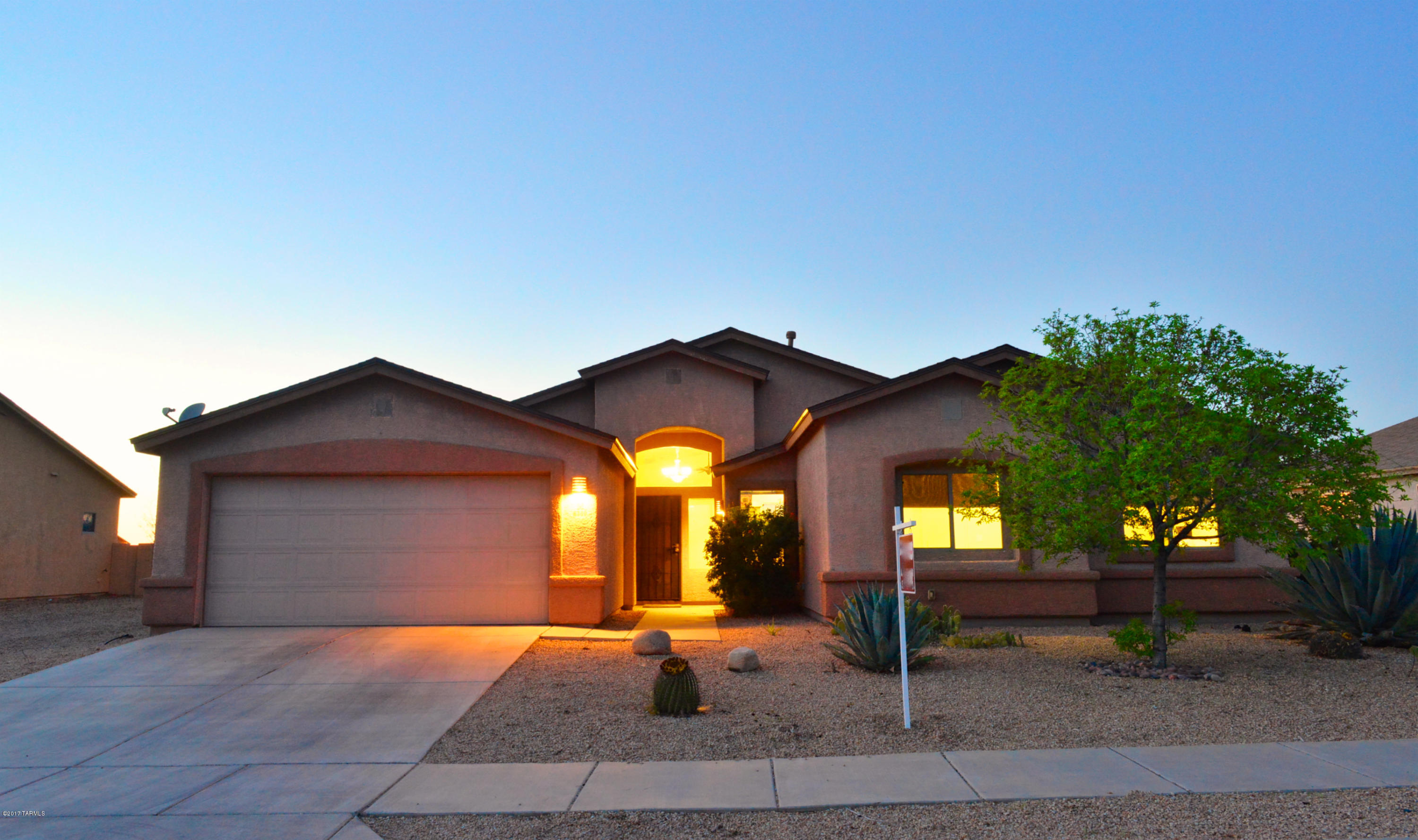 Range Pricing. Seller will accept or counter offers between $189,900 & $195,000. Your wife just called.The kids have taken over your tiny house. Suddenly, you realize that the starter home has become the permanent home you never wanted. Plus, in-laws are coming and you would like to see them for fun stuff, not getting out of the shower. It dawns on you, it's time to get the BIG house you've dreamed of. Well, today is your lucky day because this 4 Bed/2 Bath home with SIZABLE Great Room, Dining Area & Kitchen is ready for YOU! The chaos will disappear as all will have their own bedrooms and your in-laws can comfortably nestle in. Probably should also mention the AMAZING MOUNTAIN & SUNSET VIEWS! Enjoy them dawn to dusk with a cup of coffee or a glass of wine. Visit and fall in-love!