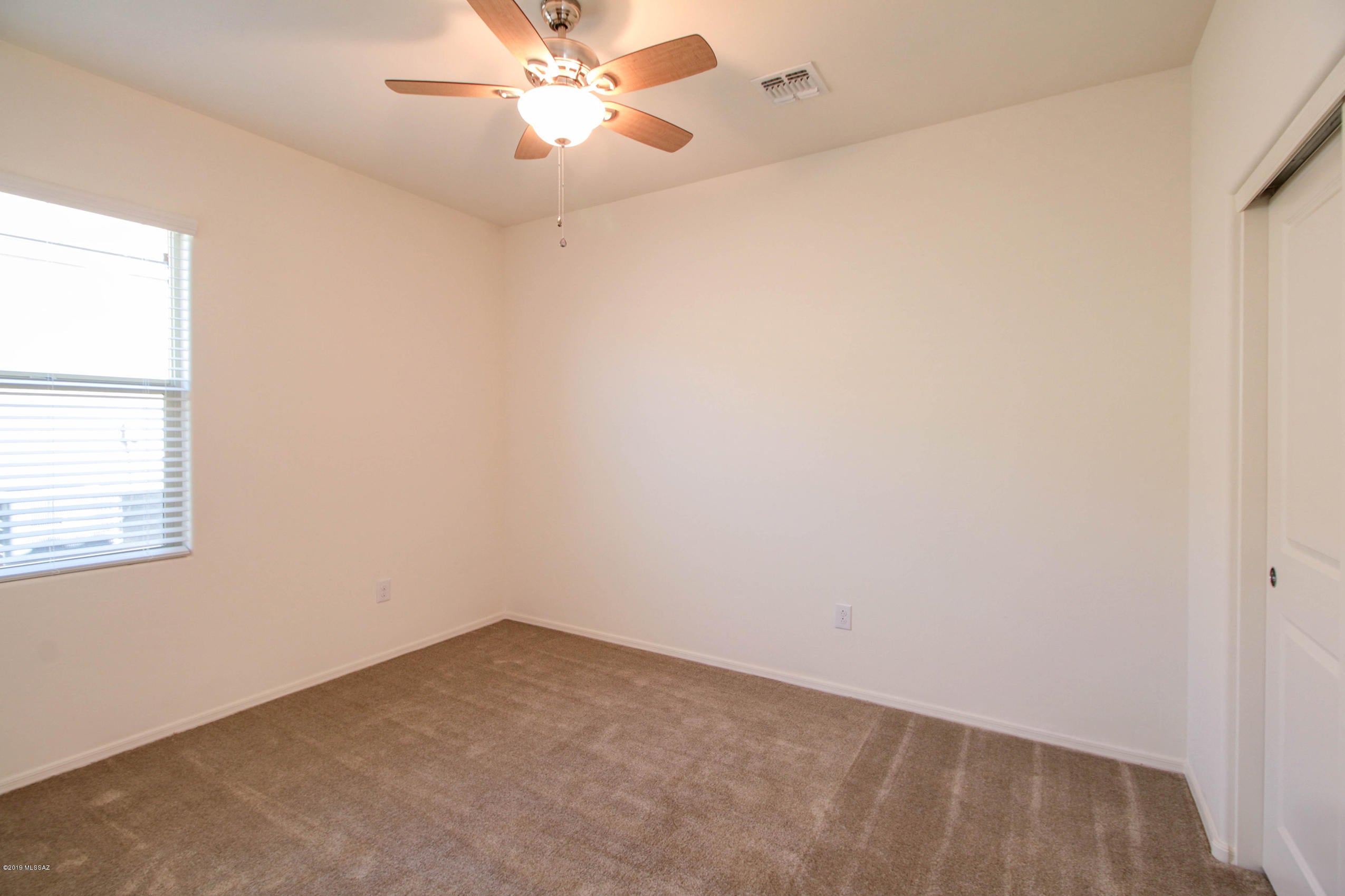 La Estancia De Tucson (1-330) - Residential Lease