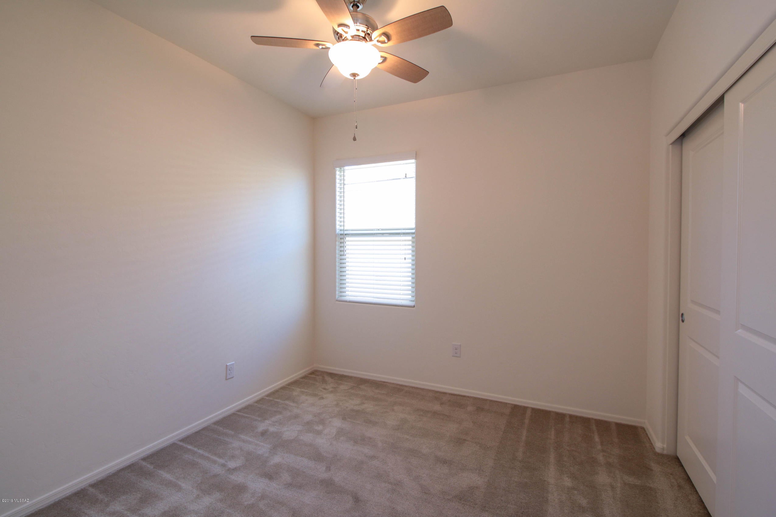 La Estancia De Tucson (1-330) - Residential Lease