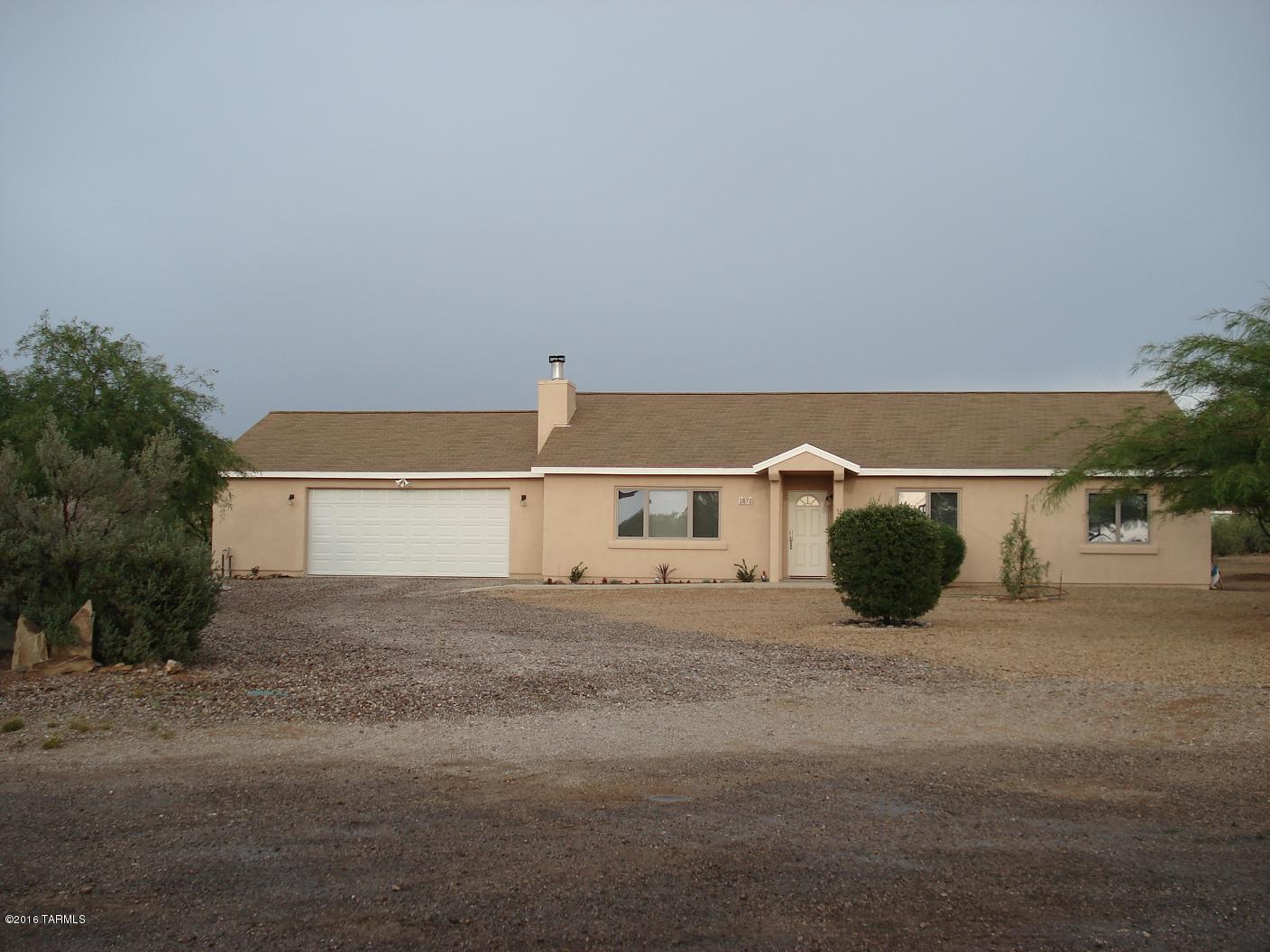 This house is in a great location, end of cul-de-sac all paved roads. Bright kitchen w/ Stainless appliances. Energy efficient dual cool, woodburning fireplace  Anderson dual pane windows. Nice sized bedrooms  neutral colors. Horse property includes over sized 840 sqft. garage, fenced back yard  shed. Move in turnkey condition.
