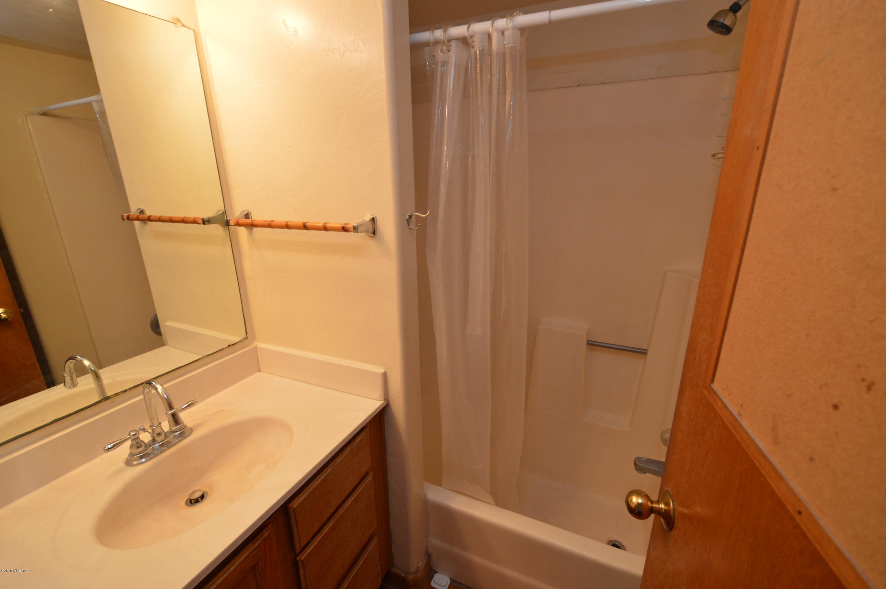 Unsubdivided - Residential Lease