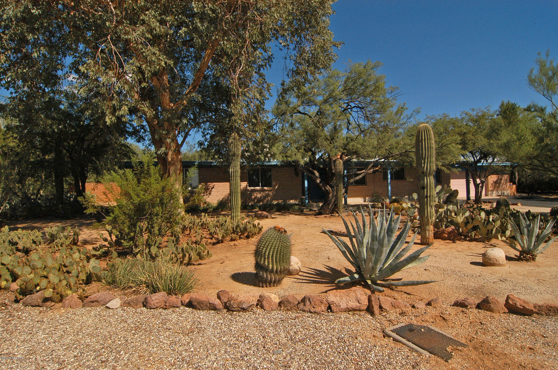 Casas Mio (1-9) - Residential