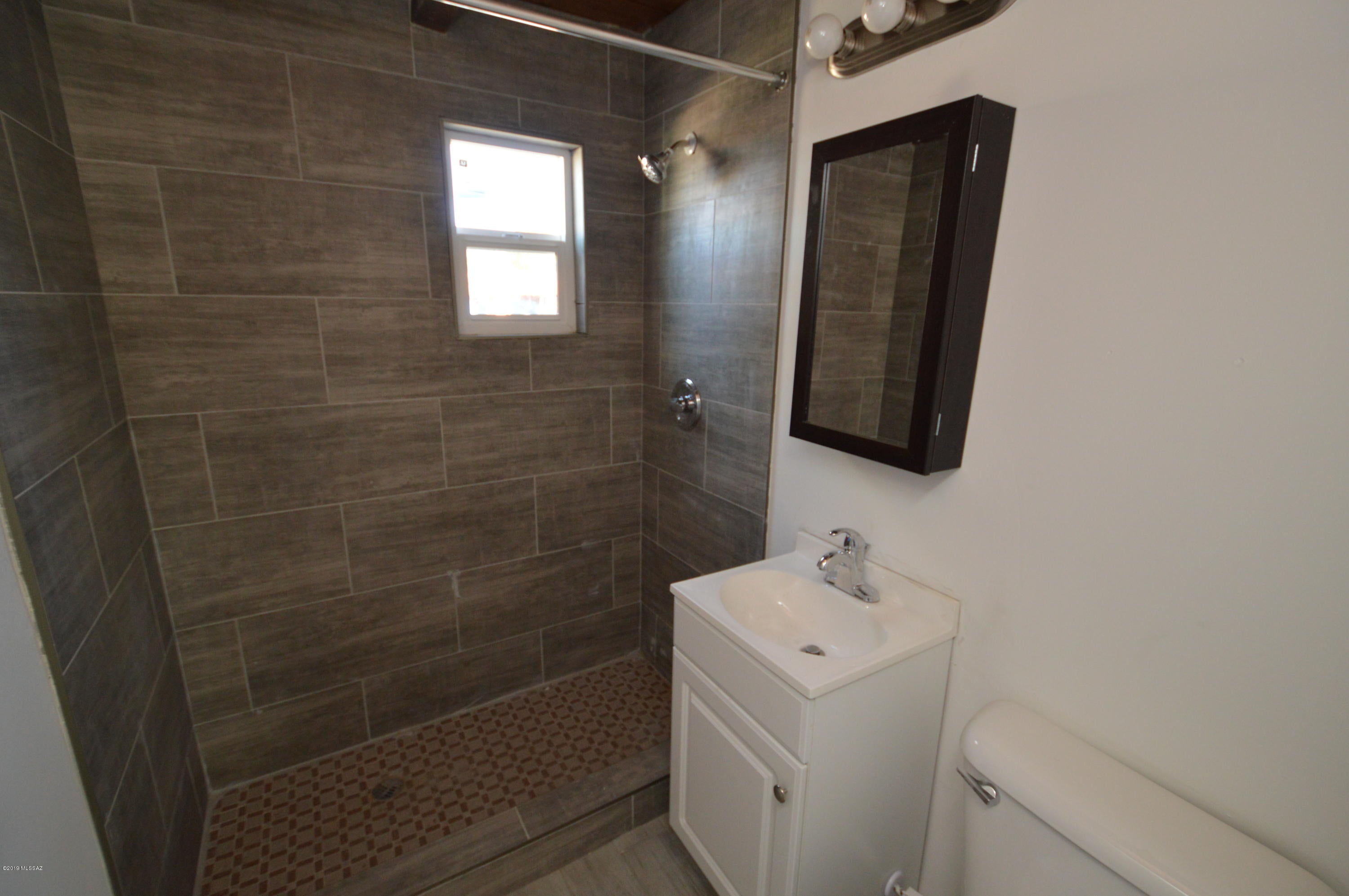 Hedrick Acreage NO. 1 - Residential Lease